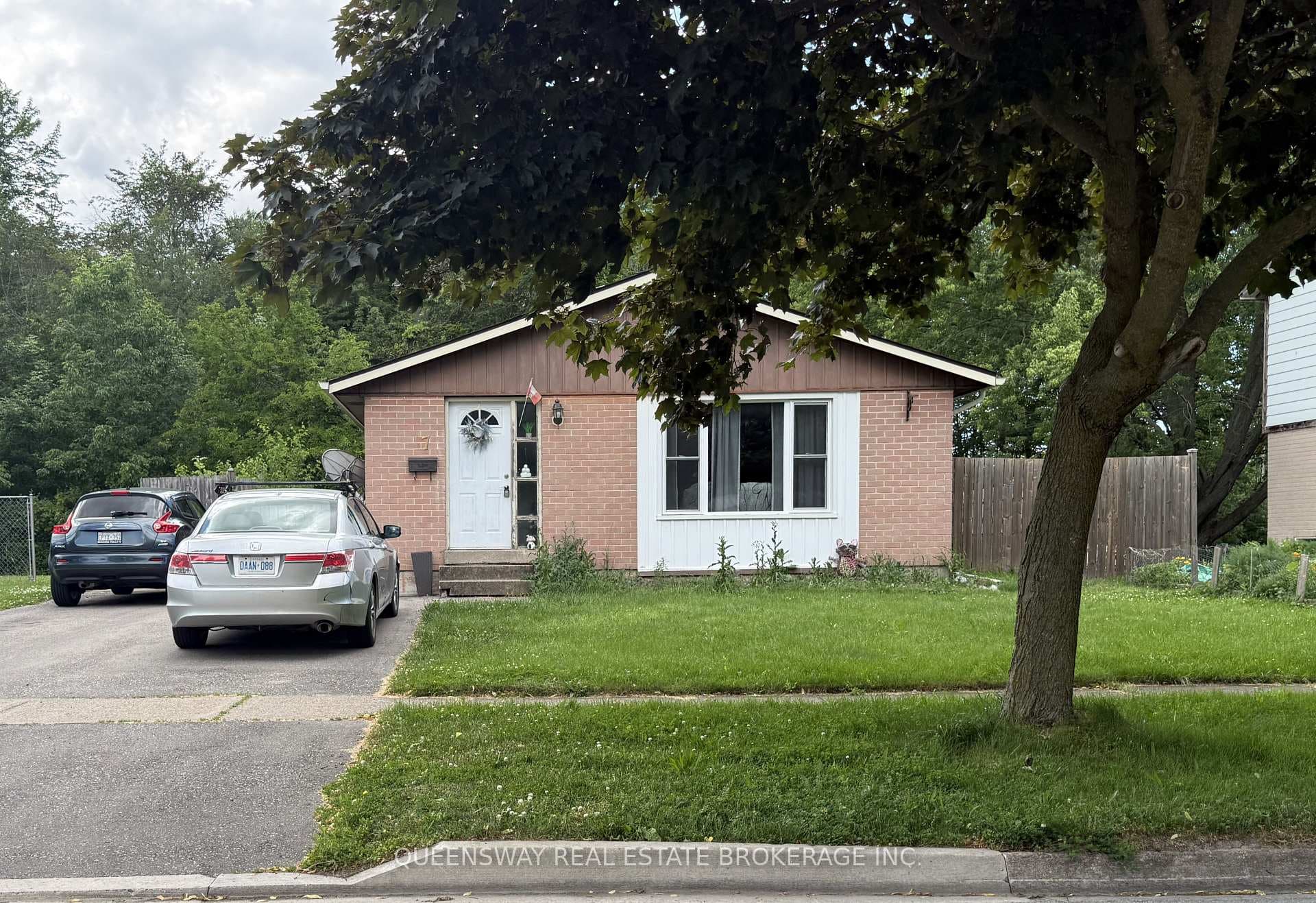 7 Leaside Drive Unit Main
