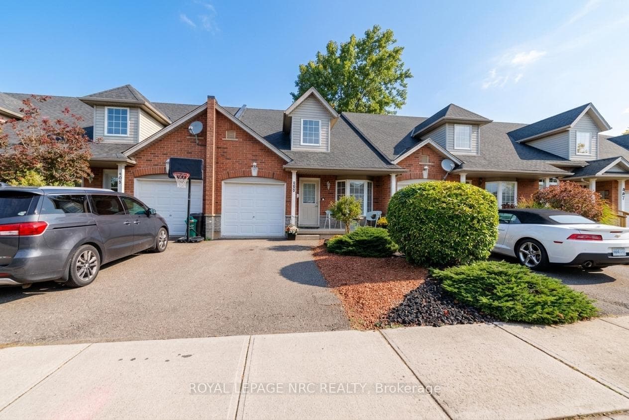 399 Autumn Crescent