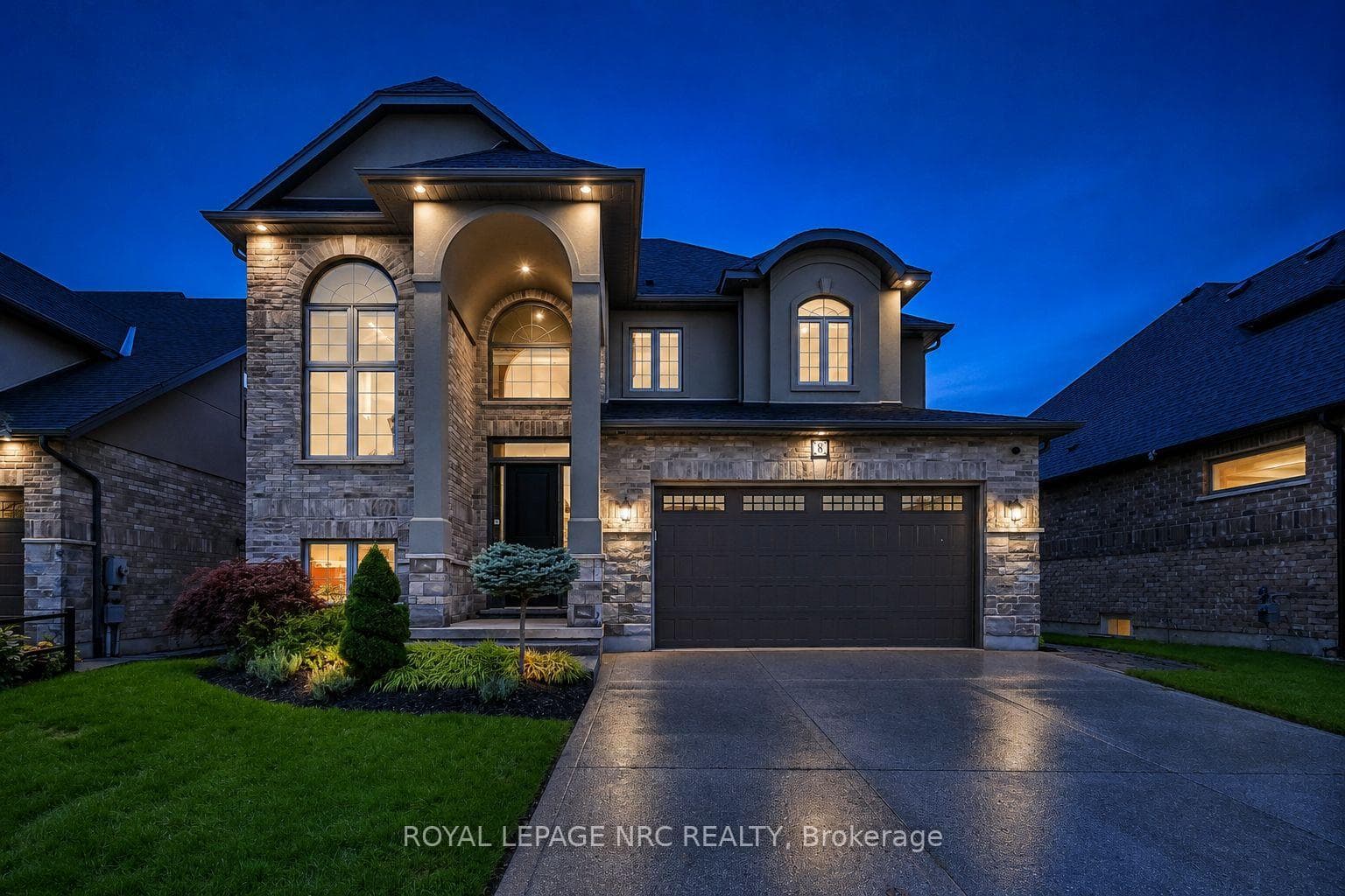 8 TUSCANY Court