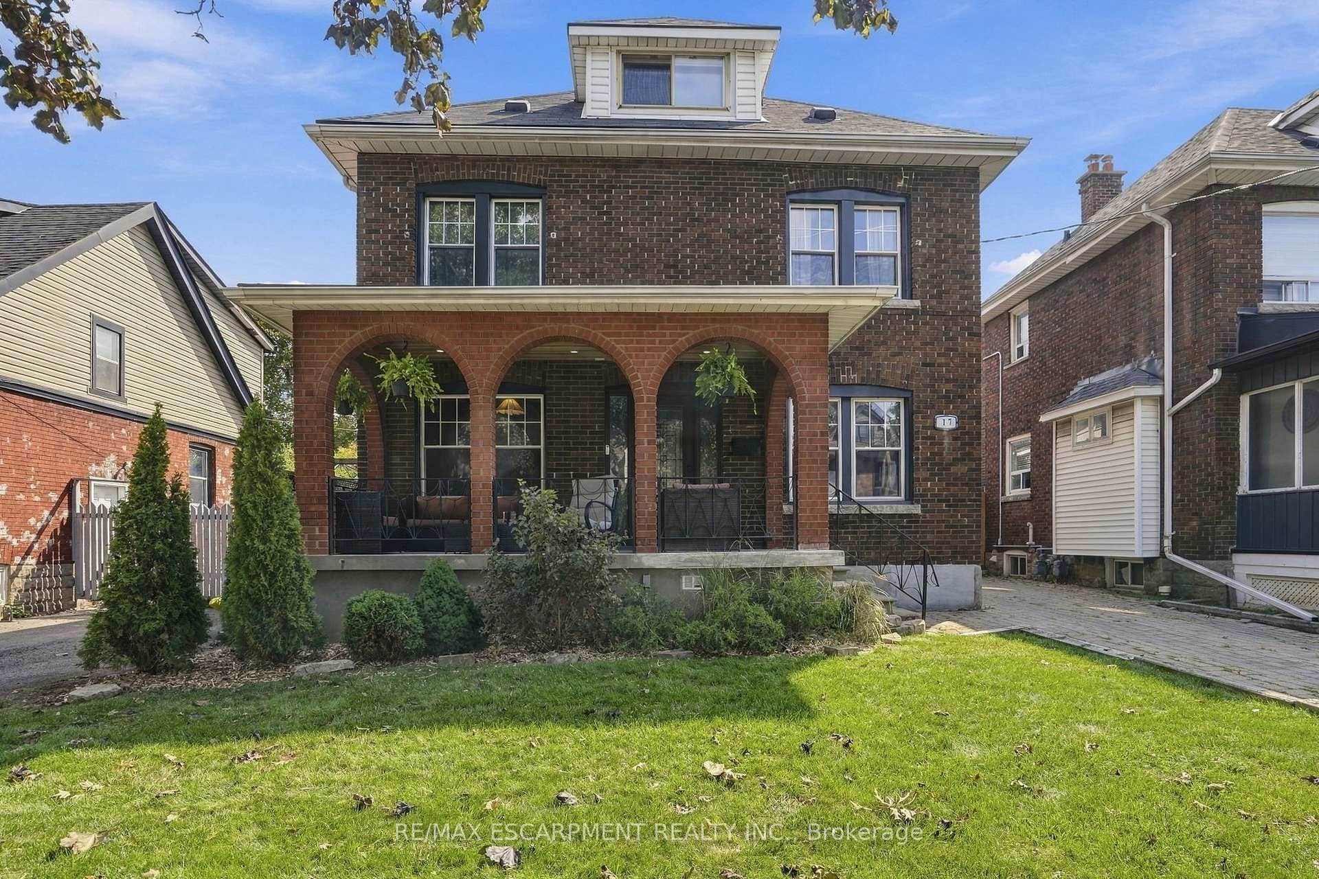 17 Tuxedo Avenue