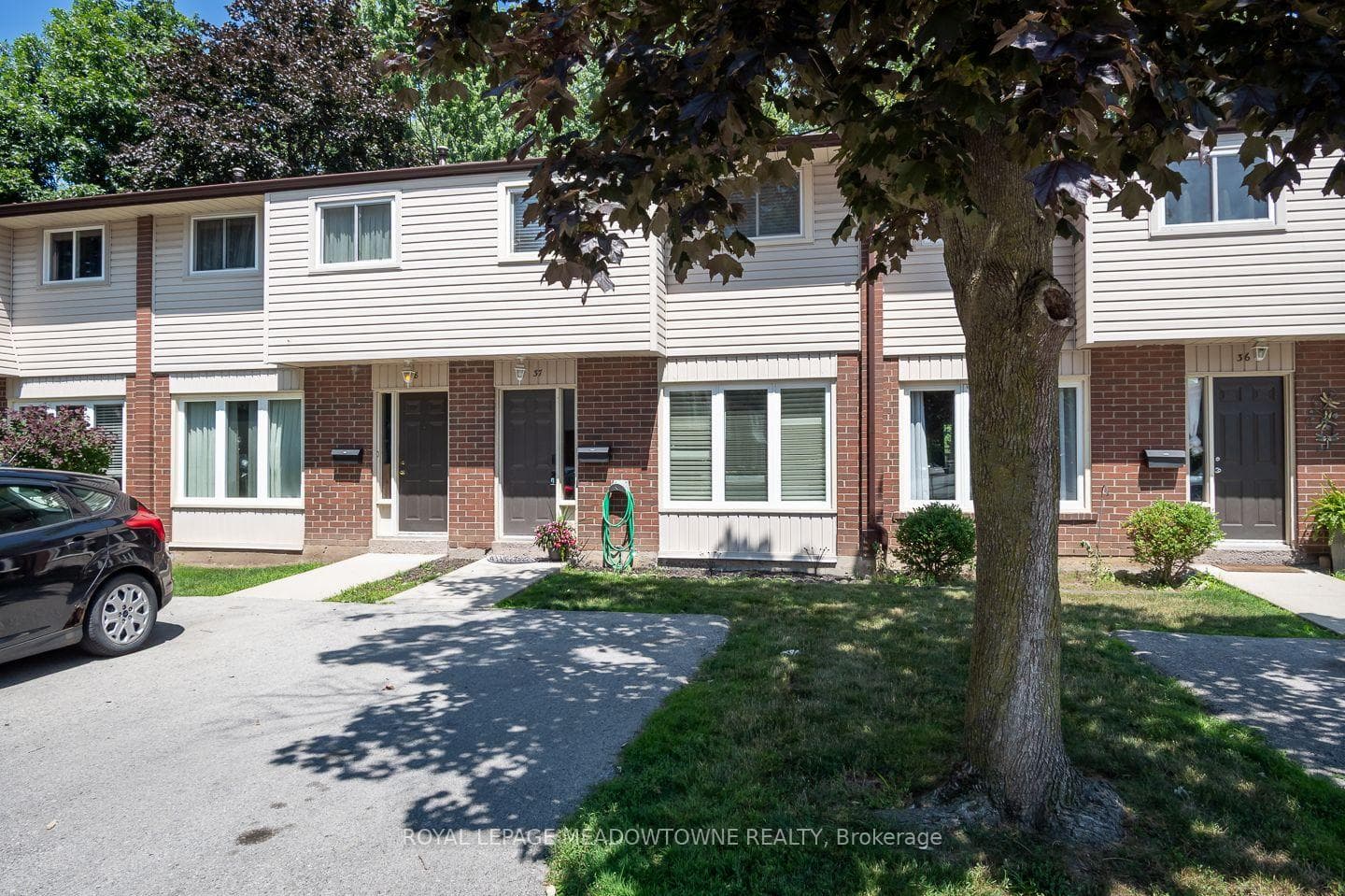 2 Weiden Street Unit 37