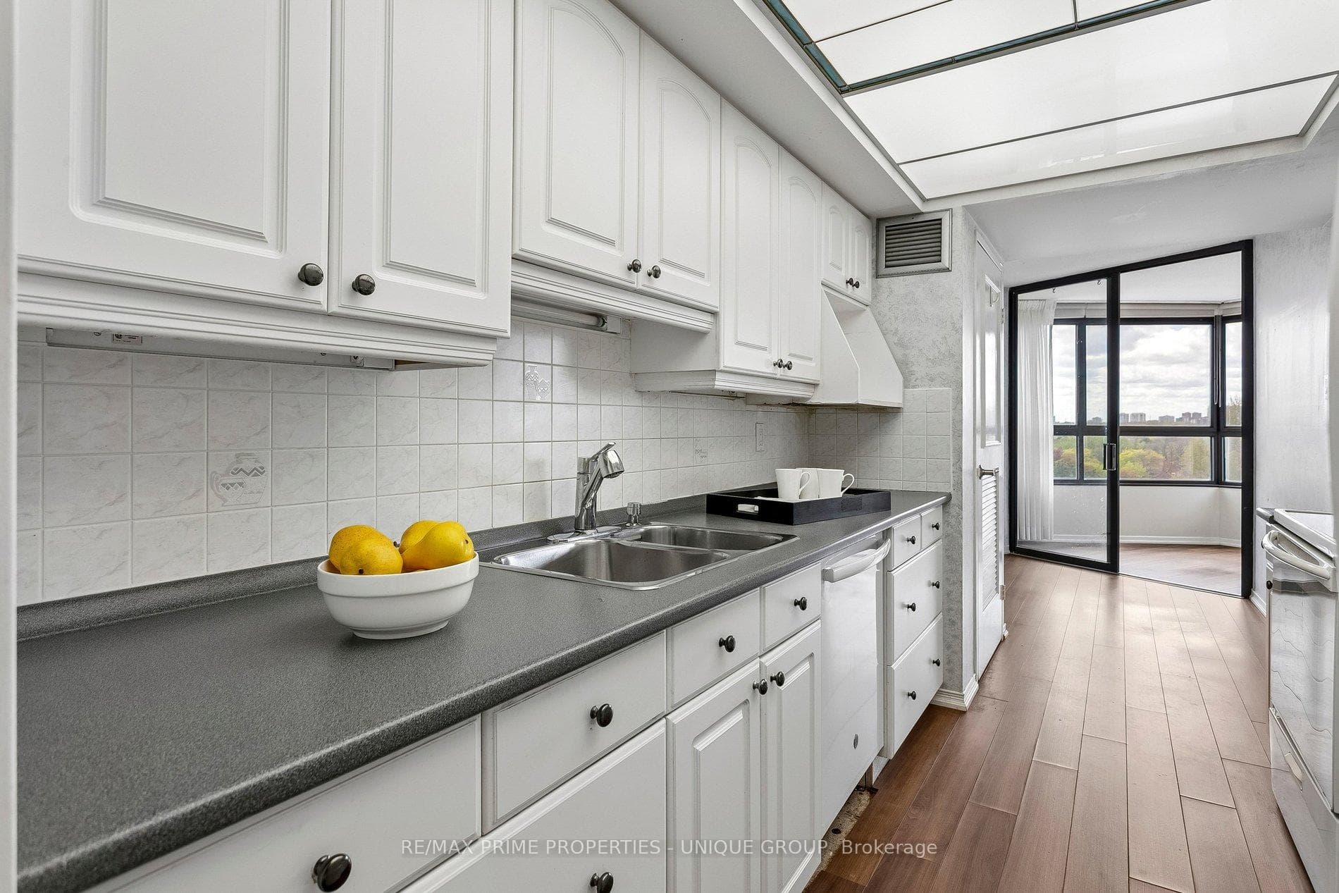 1300 Bloor Street Unit 710
