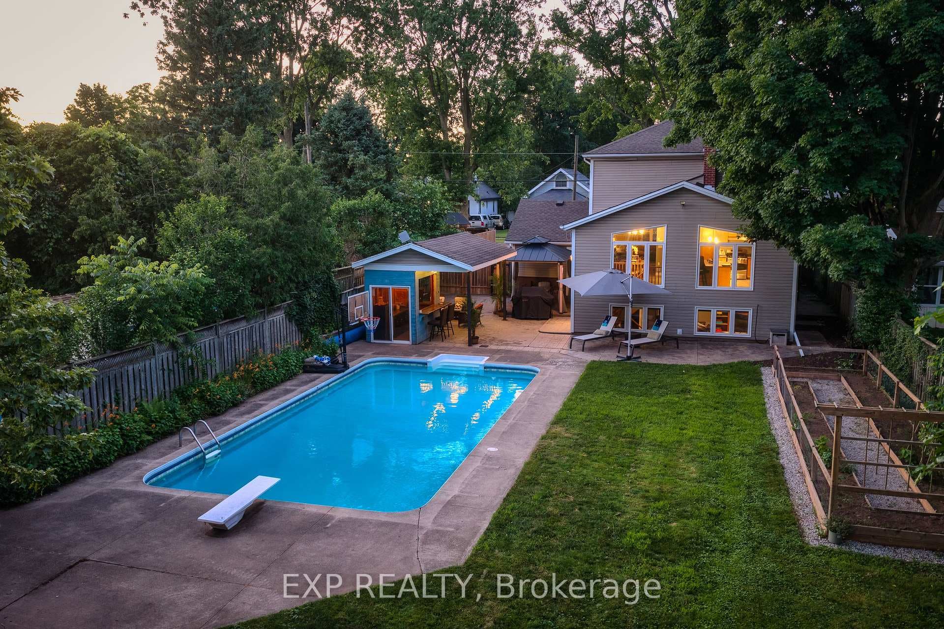 6276 STAMFORD GREEN Drive