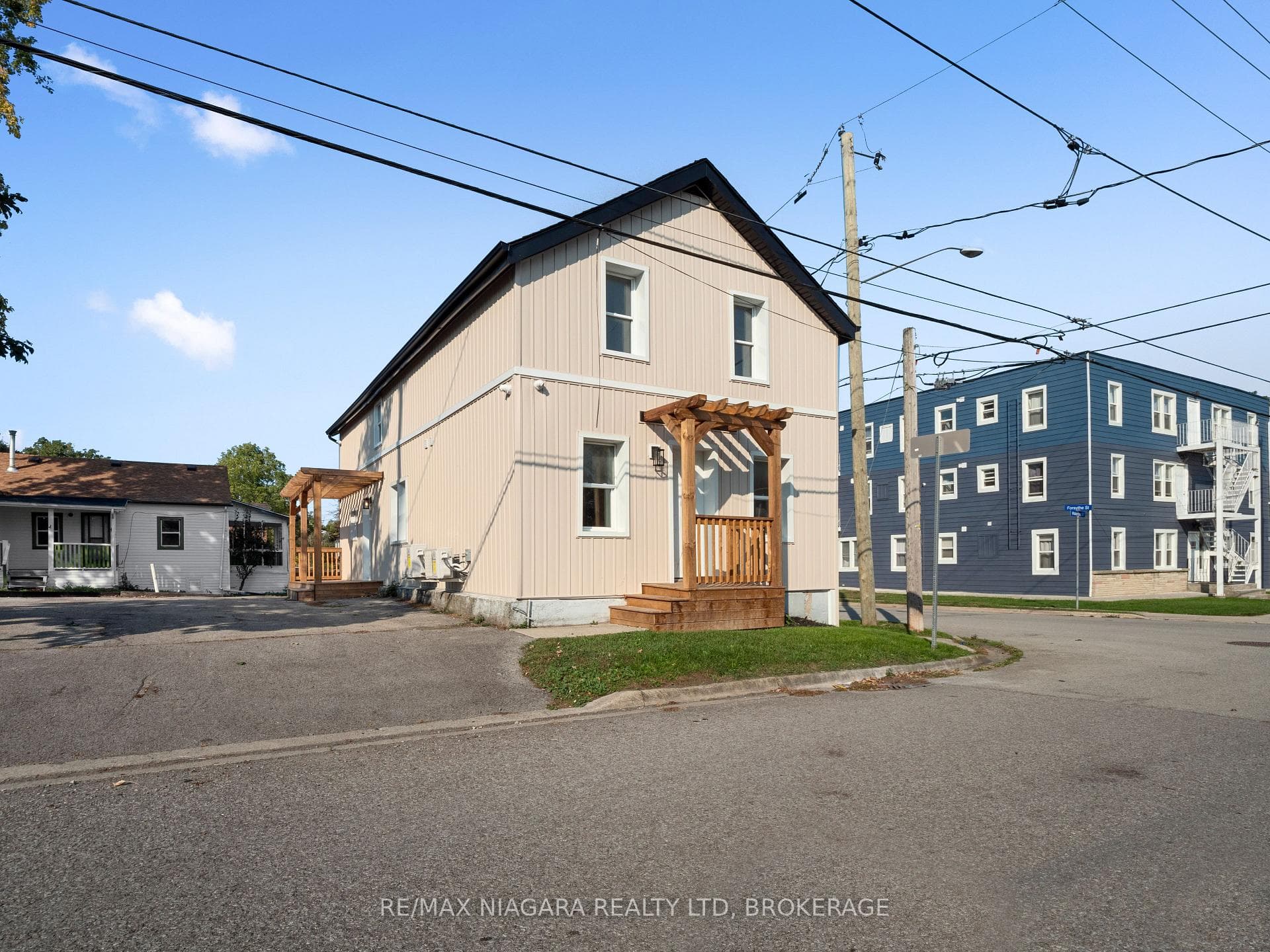 132 Waterloo Street Unit 1