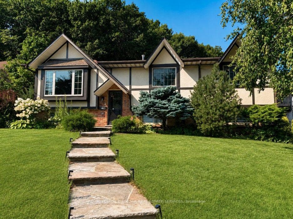 4 Sunhaven Court