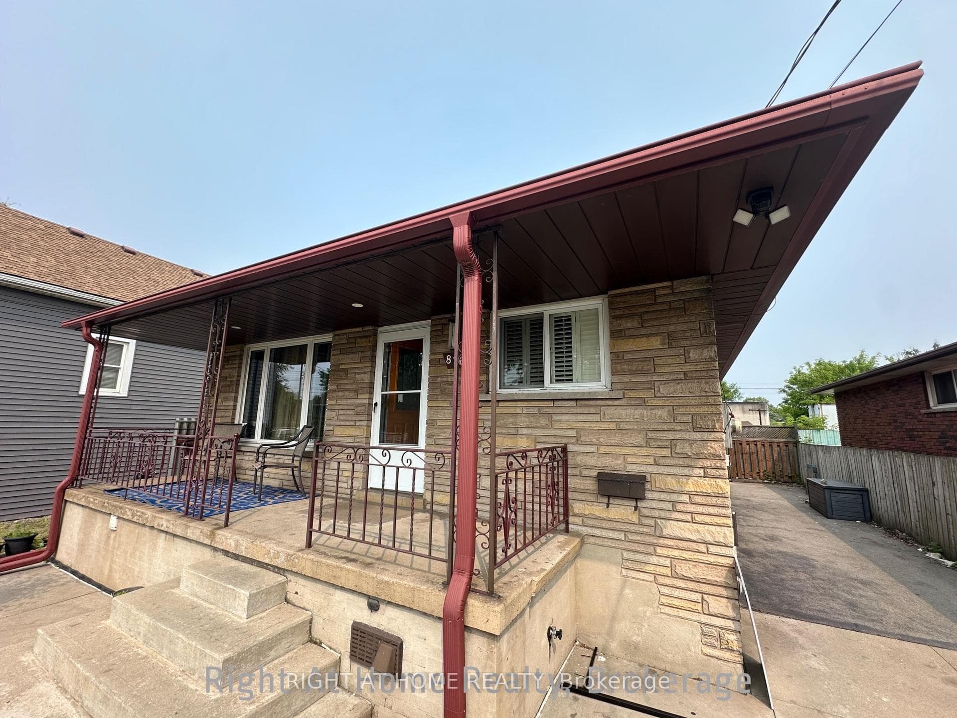 816 Dunn Avenue