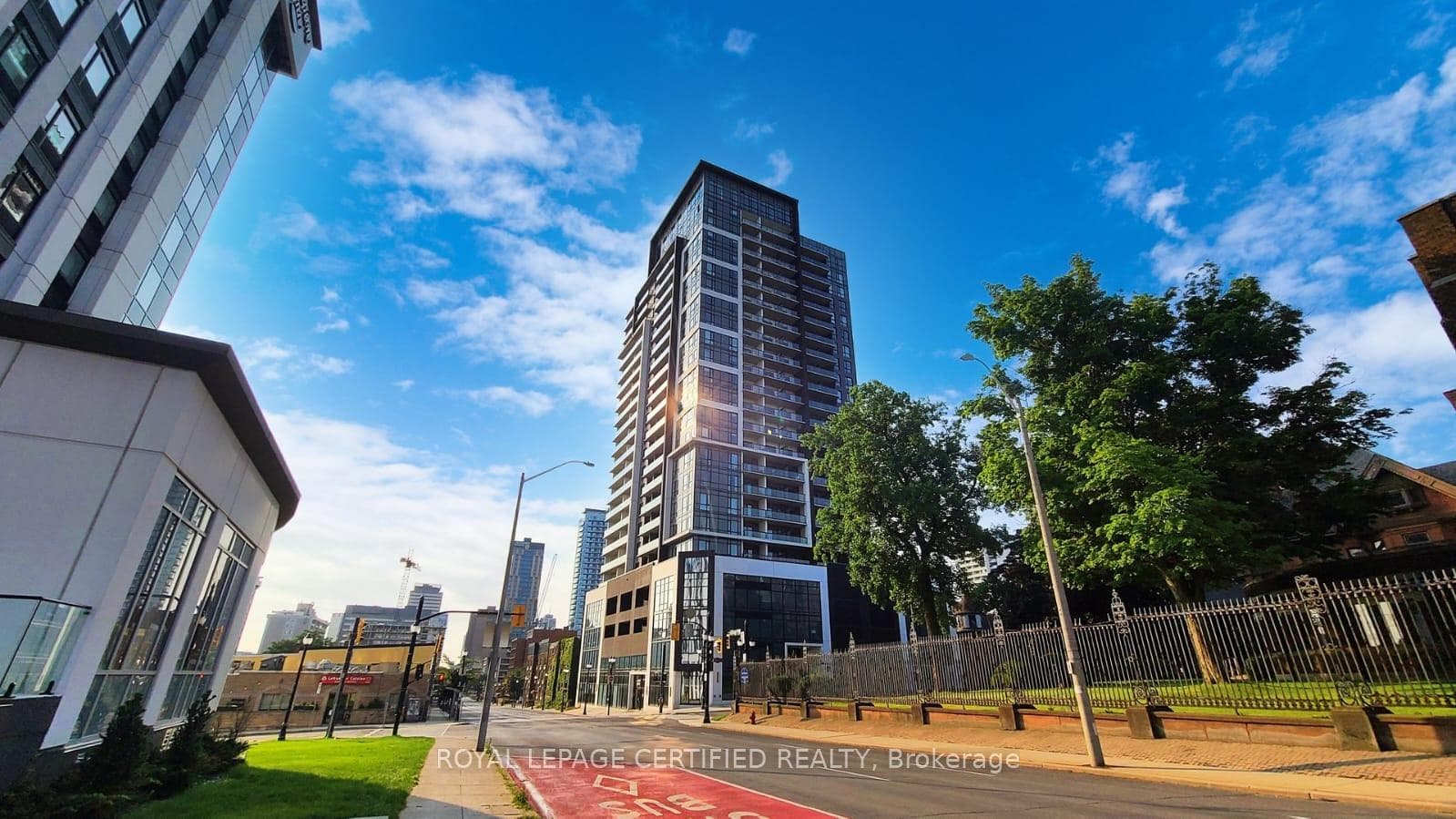 15 Queen Street Unit 1608