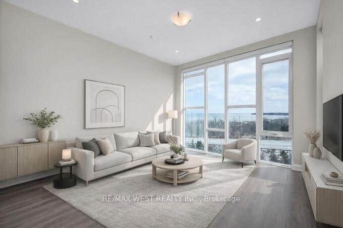 16 Concord Place Unit 615