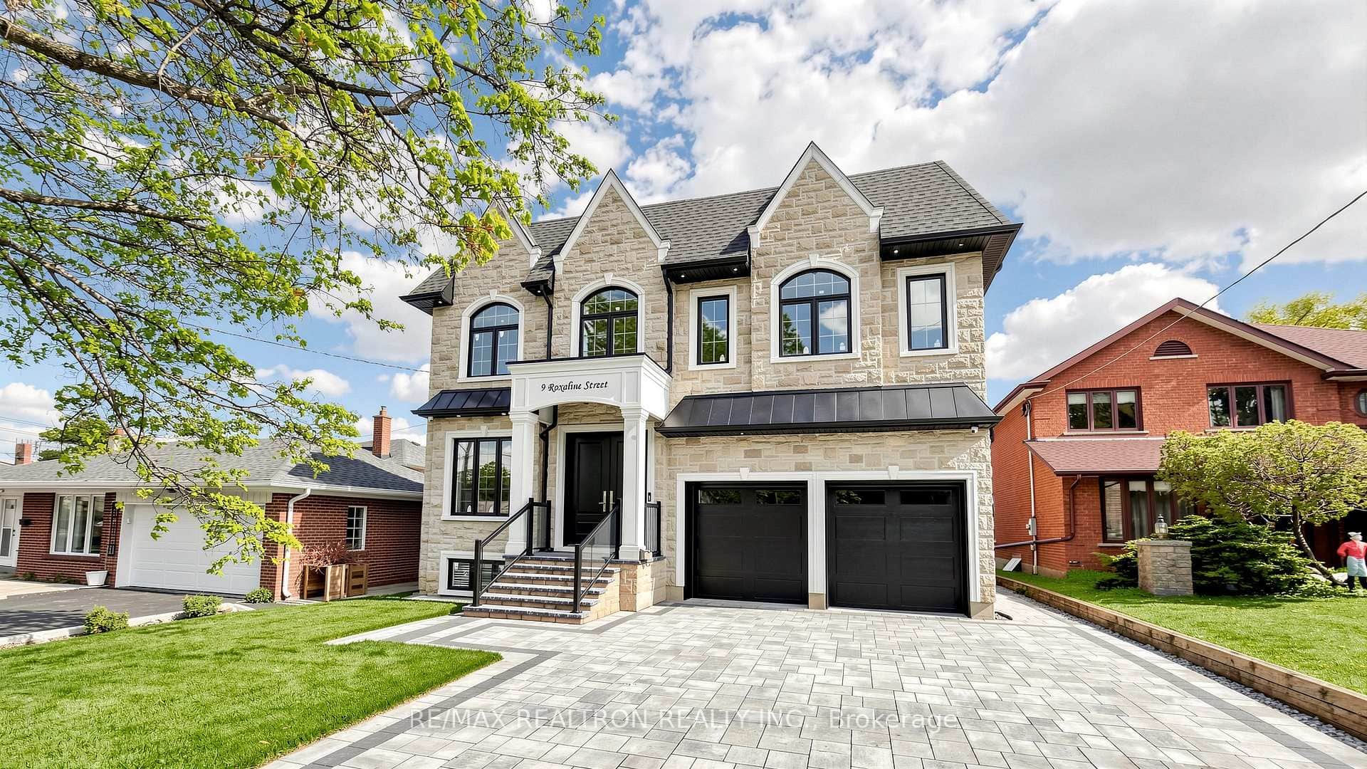 9 Roxaline Street