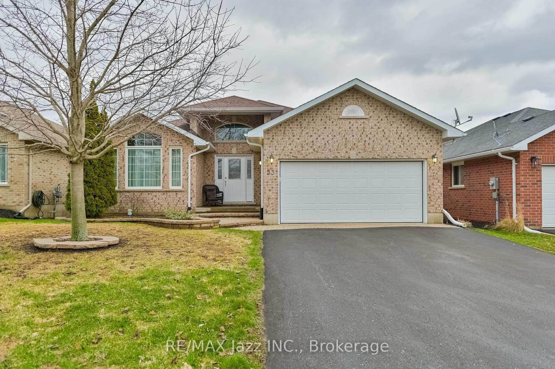 33 Ashwood Crescent