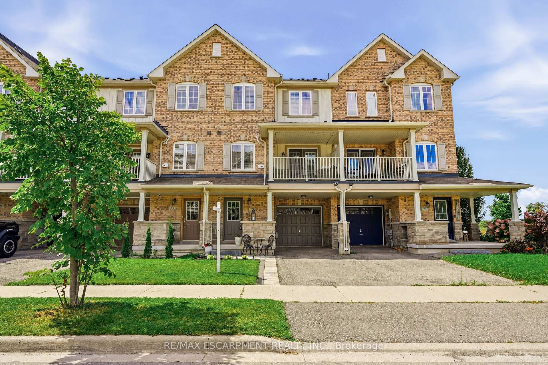 25 Hiscott Drive