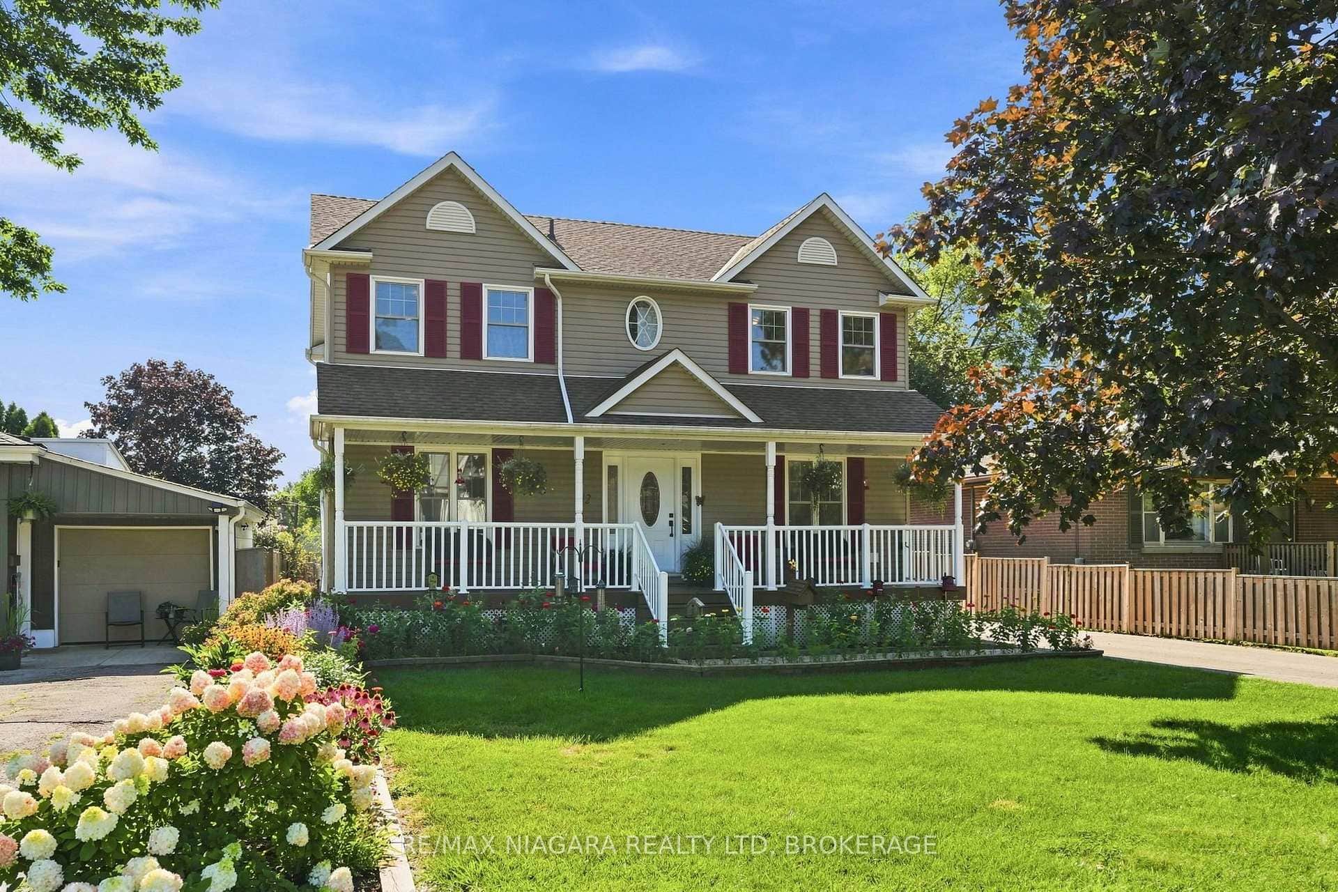 12 Lakeview Avenue