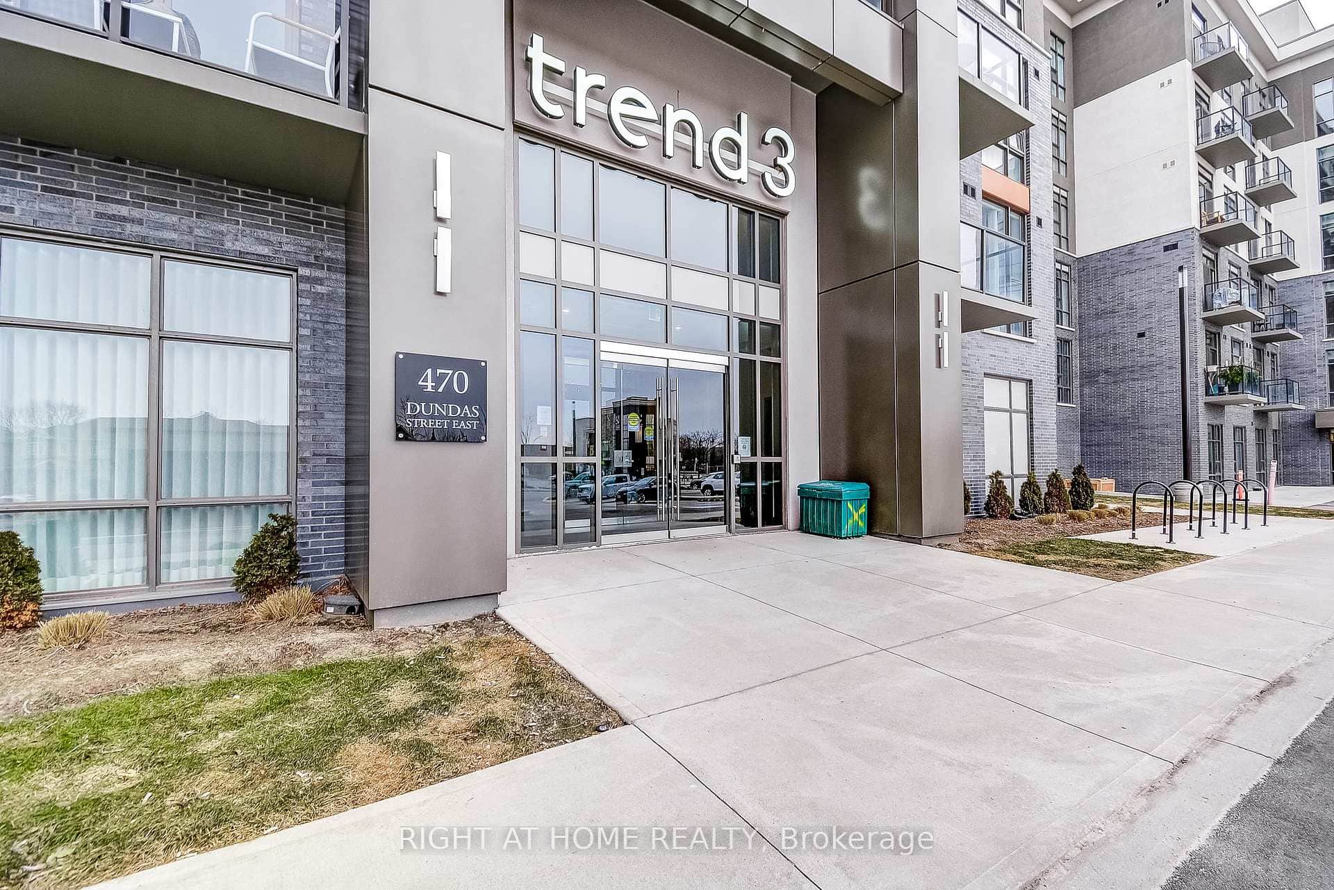 470 Dundas Street Unit 604
