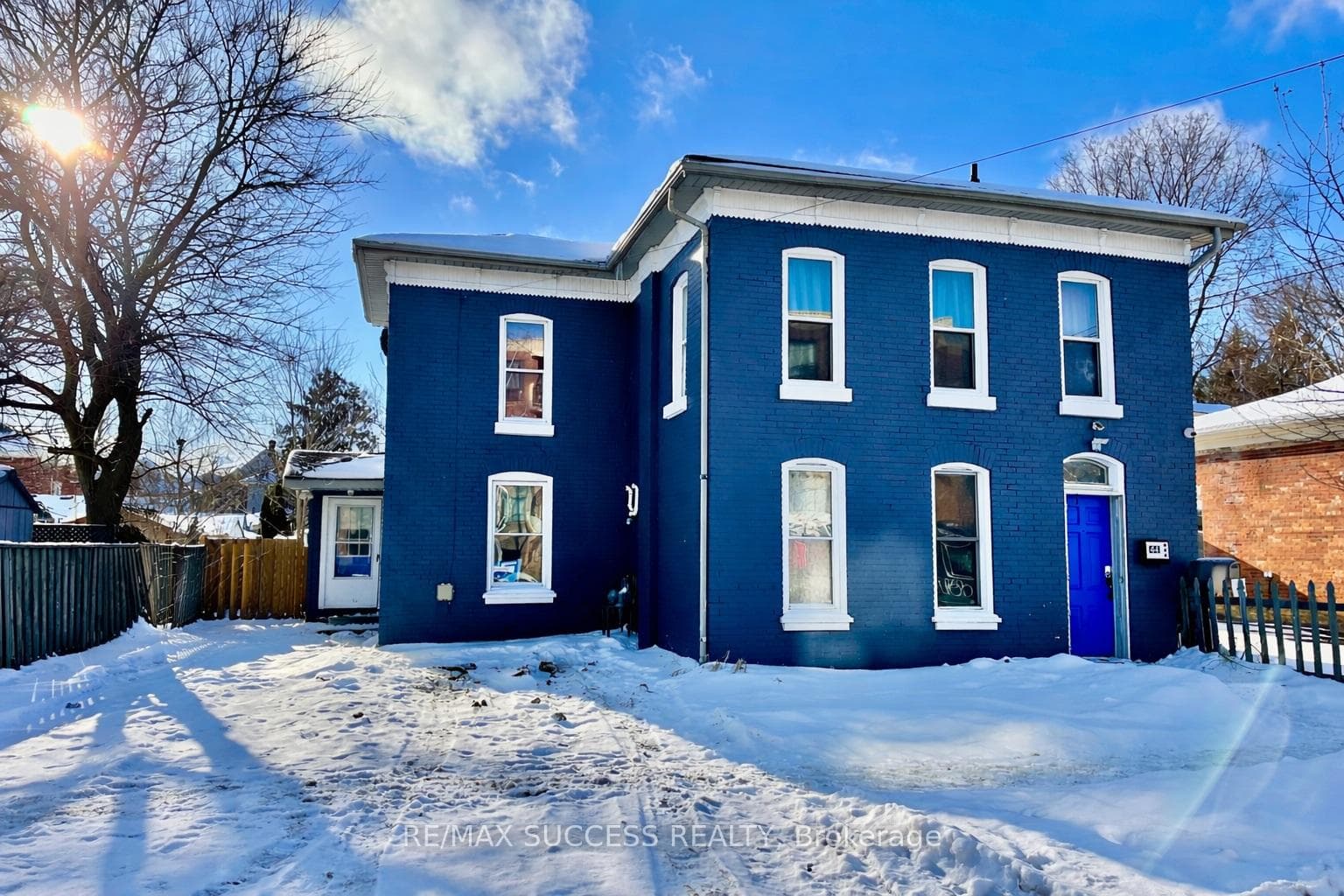 44 Albion Street