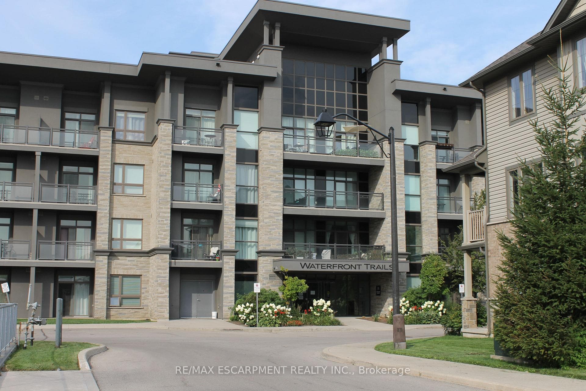 35 SOUTHSHORE Crescent Unit 316