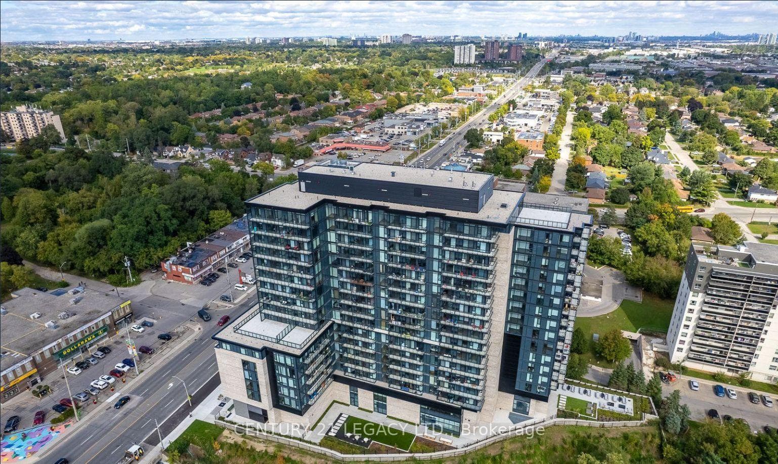 86 Dundas Street Unit 821