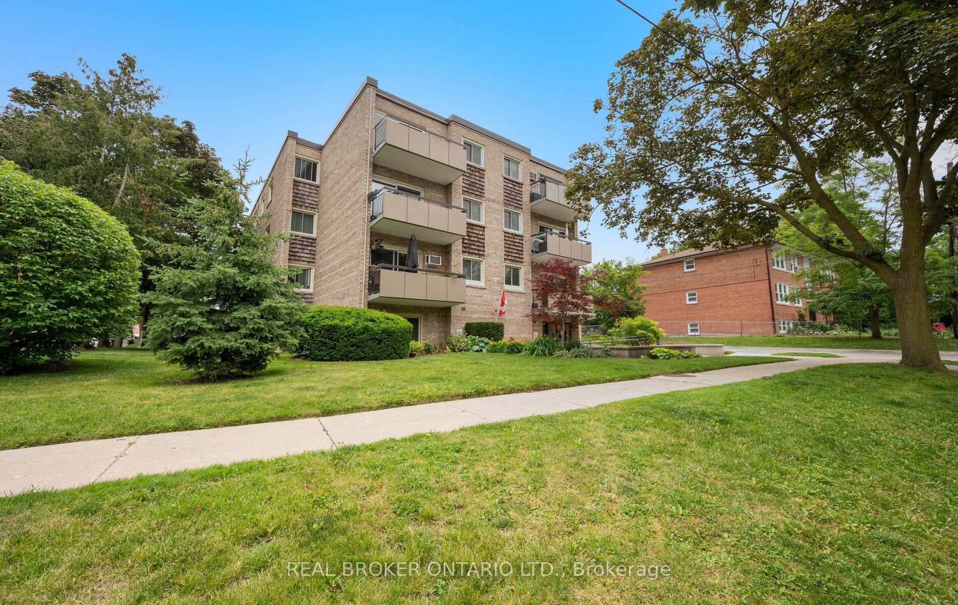 21 Elizabeth Street Unit 202
