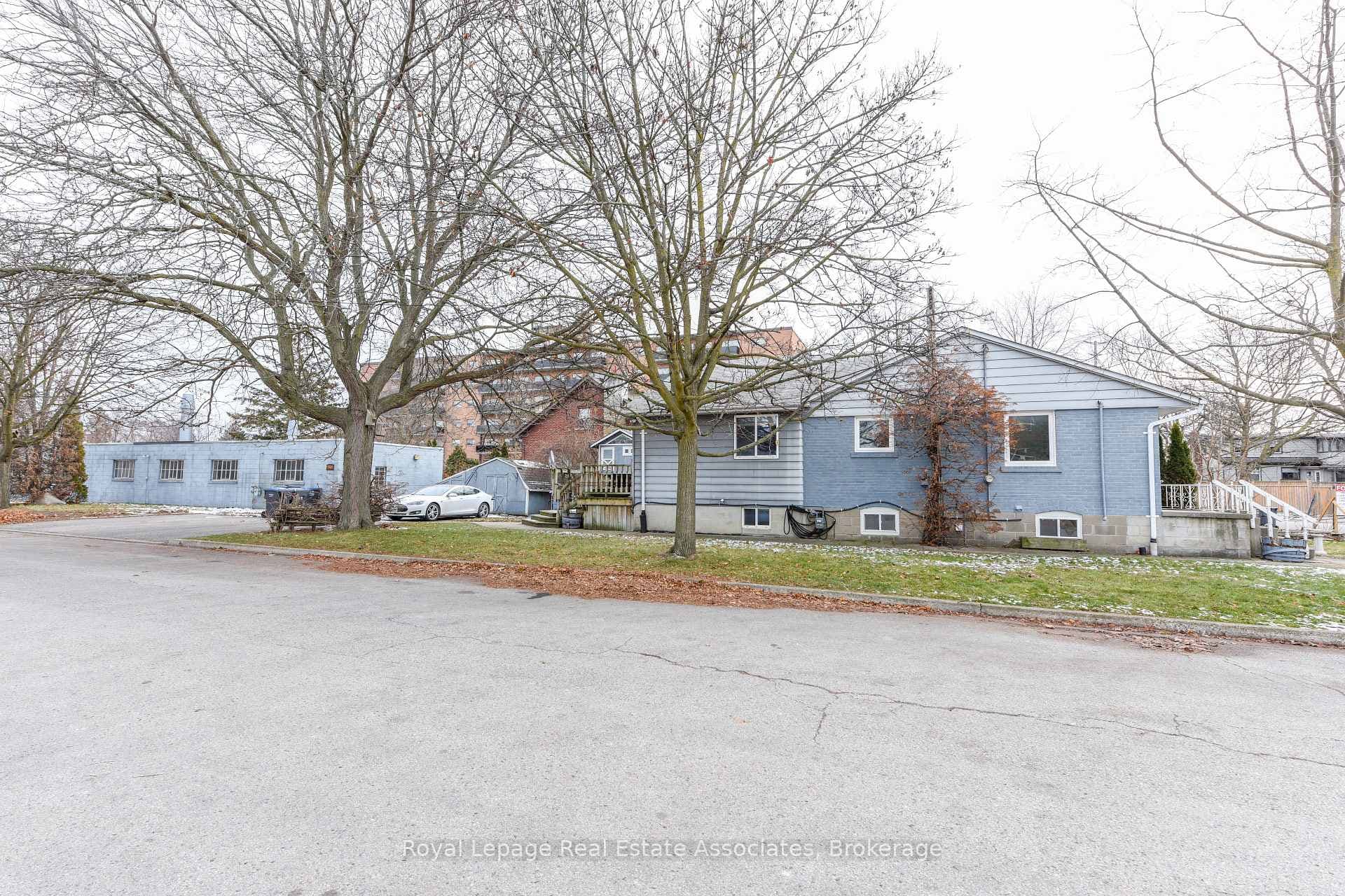 1089 Seneca Avenue