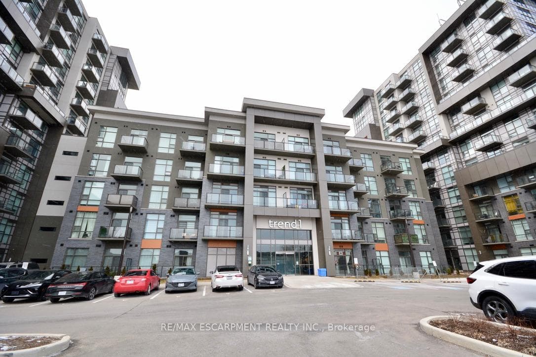 450 Dundas Street Unit 404