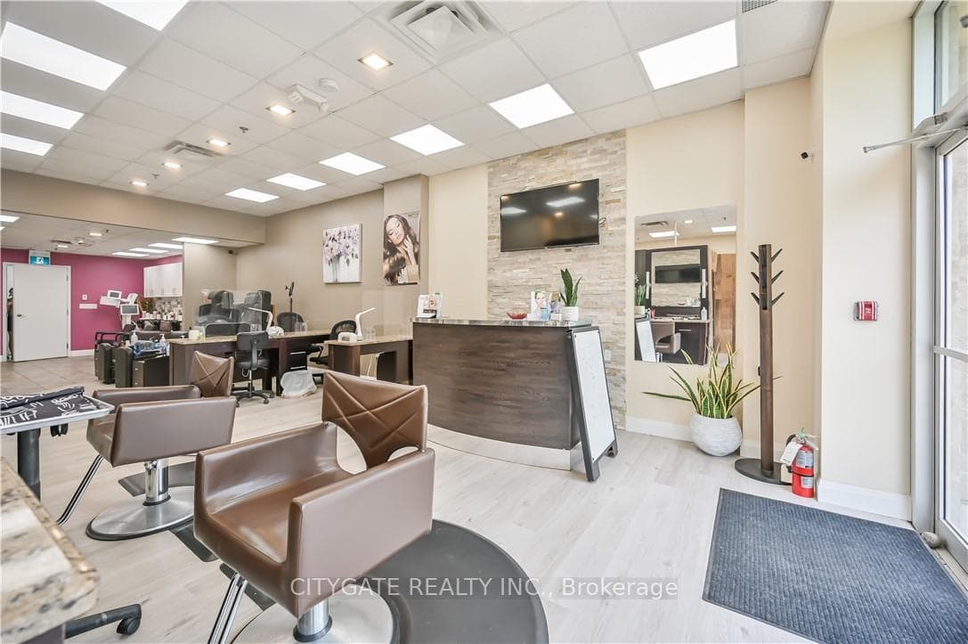 1686 Main Street Unit 1B