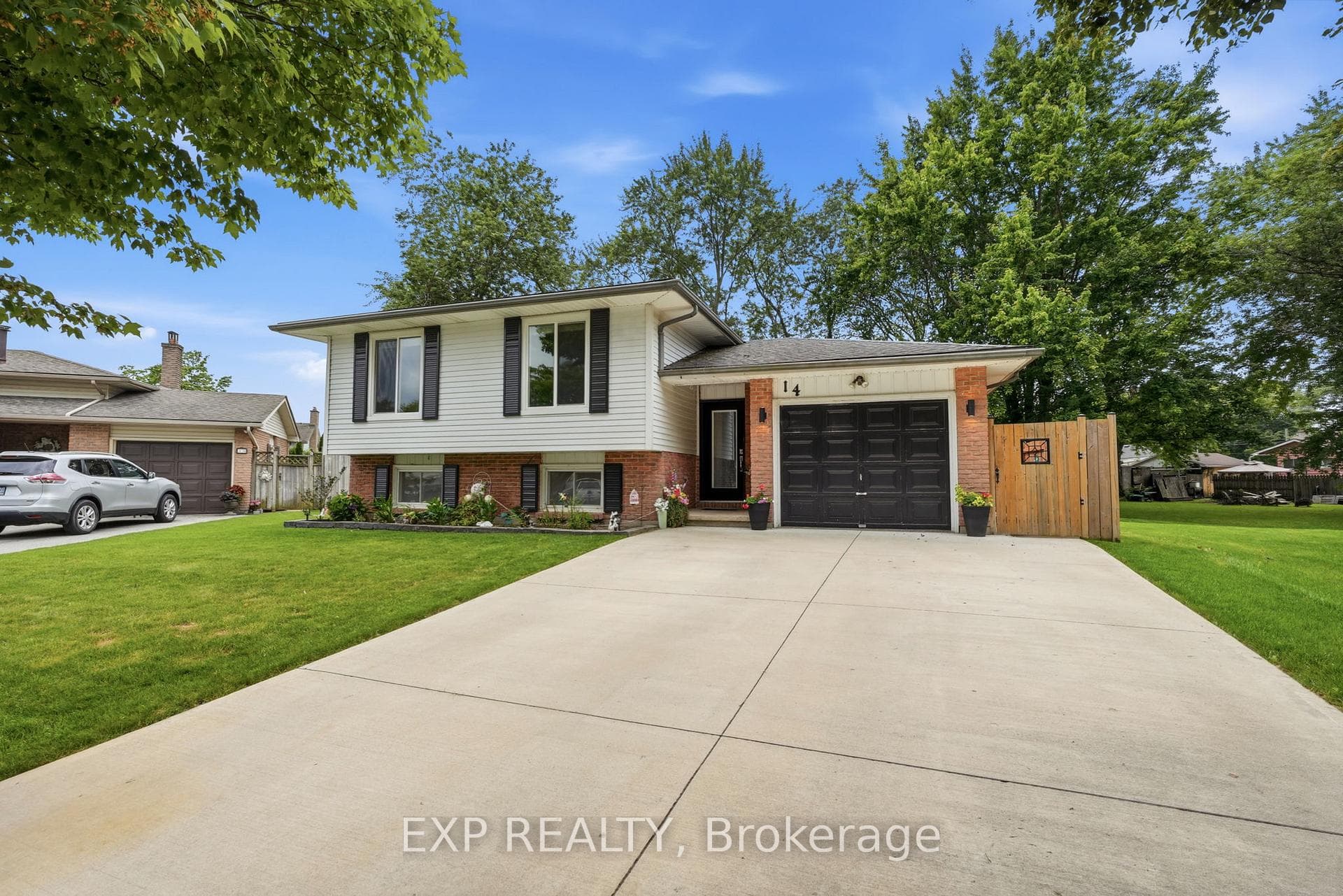 14 Apple Court