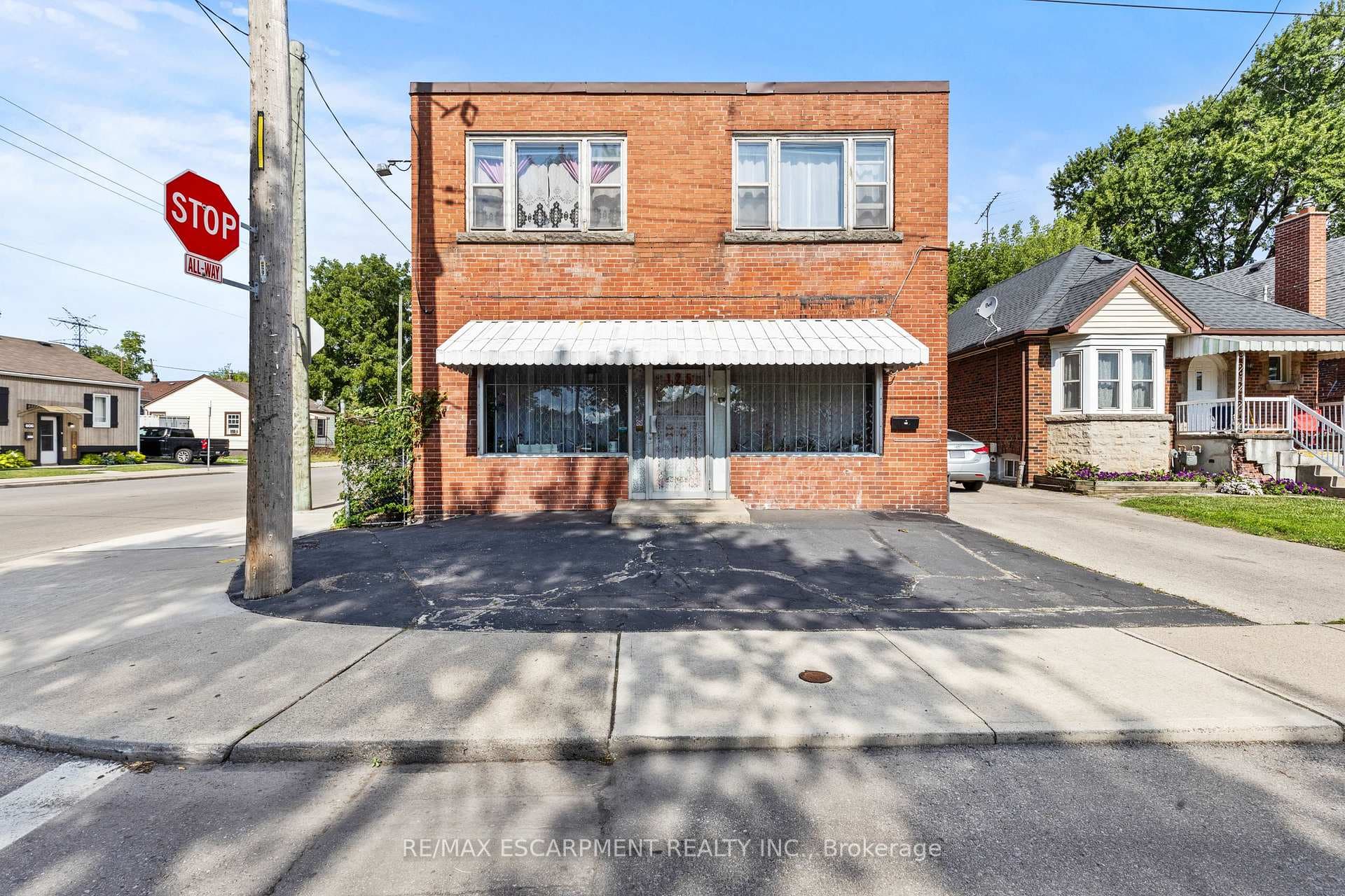 125 TOLTON Avenue