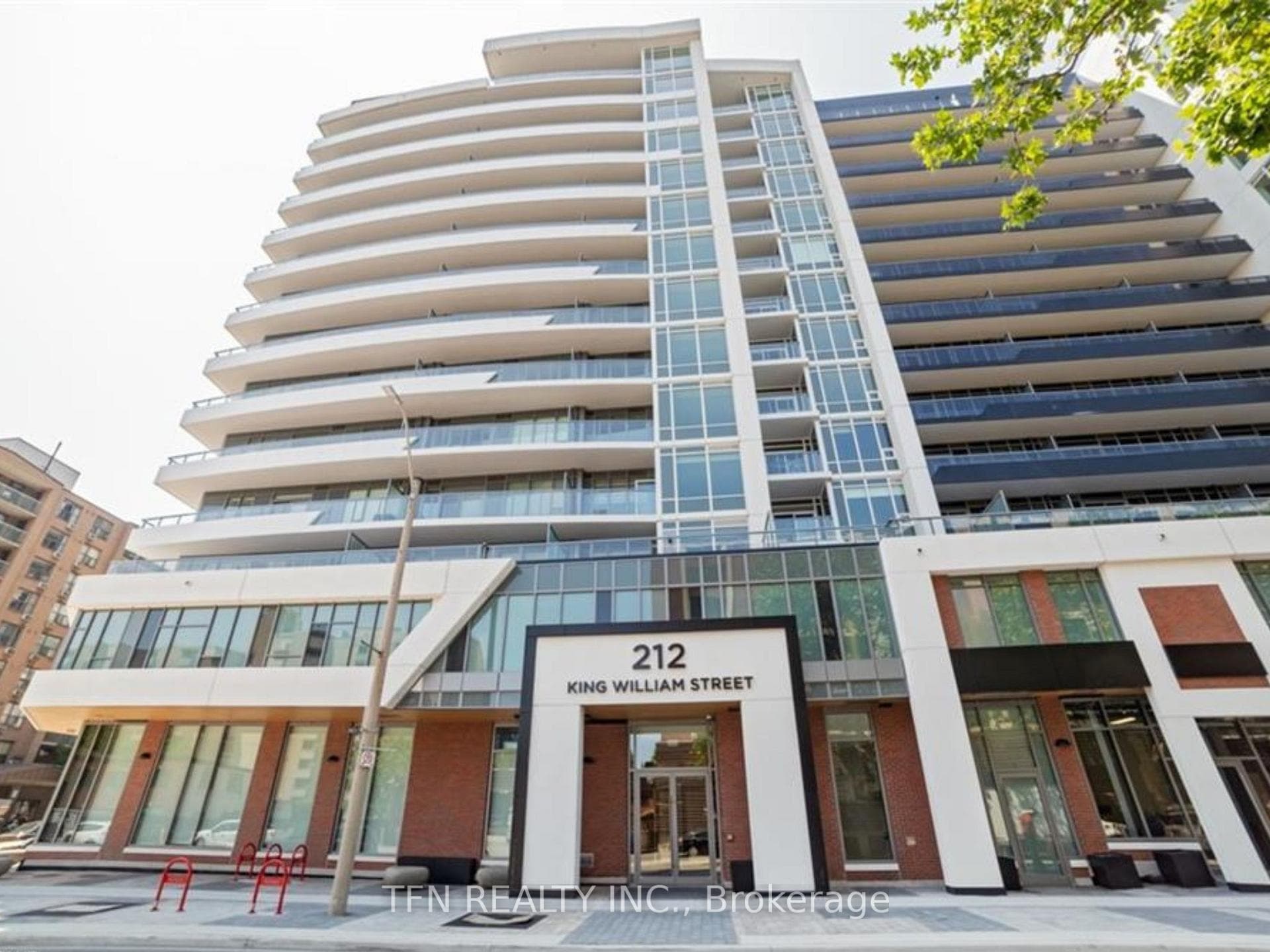 212 King William Street Unit 910