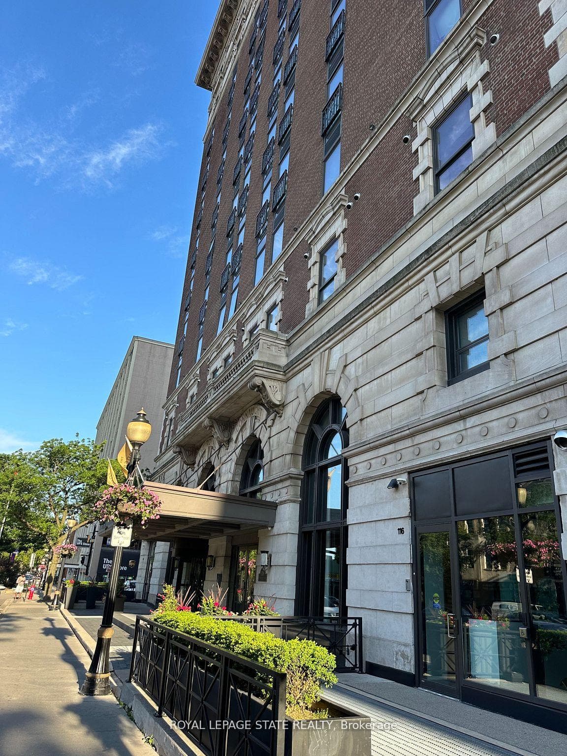 112 King Street Unit 306