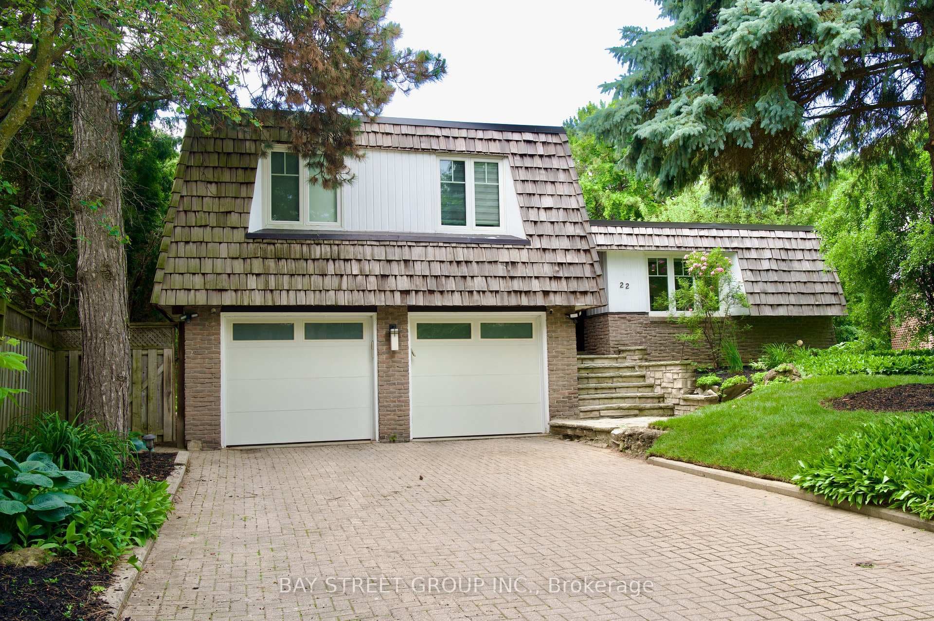 22 Thurgate Crescent