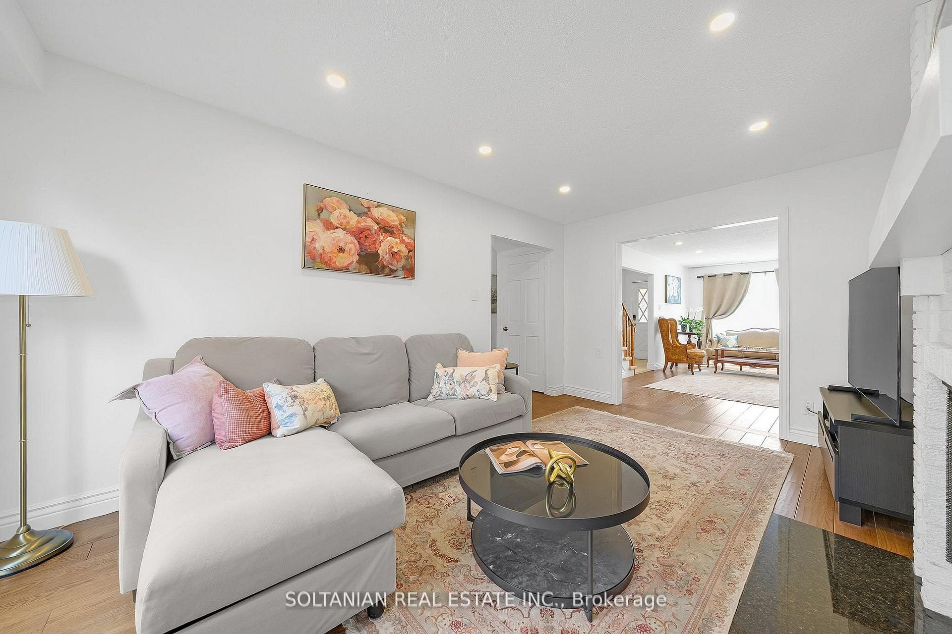 54 Braeburn Drive