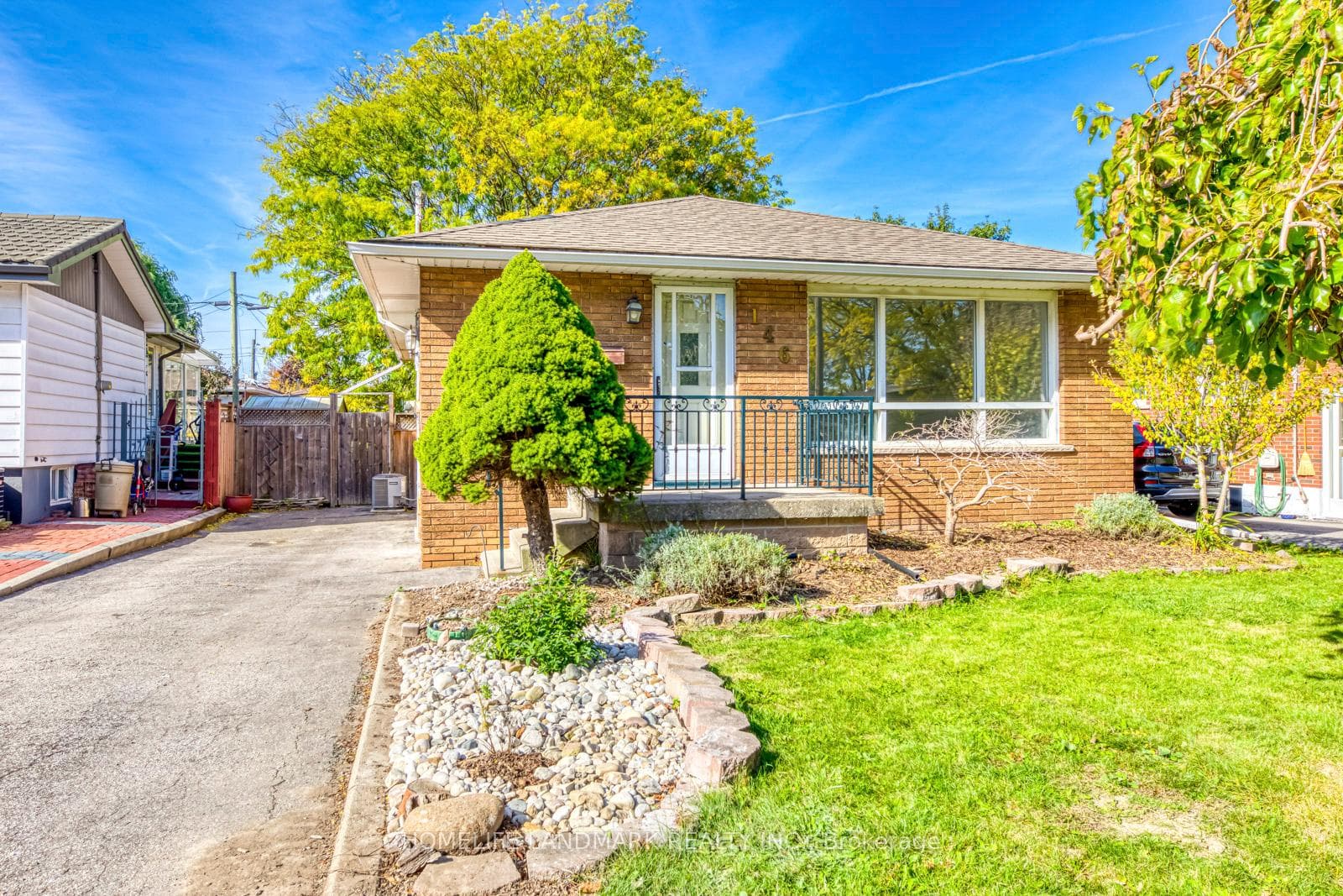 146 Manning Avenue