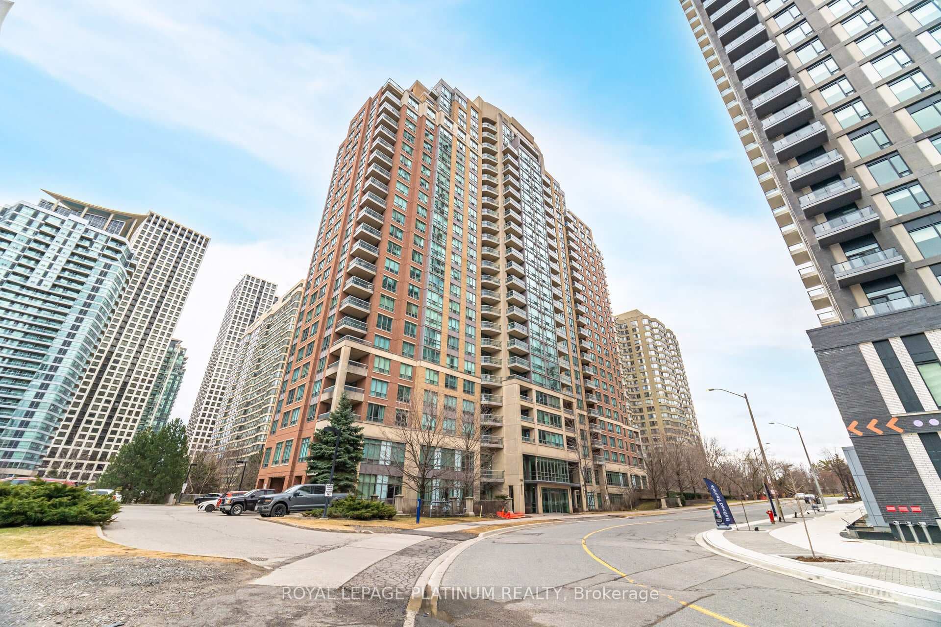 156 Enfield Place Unit 703