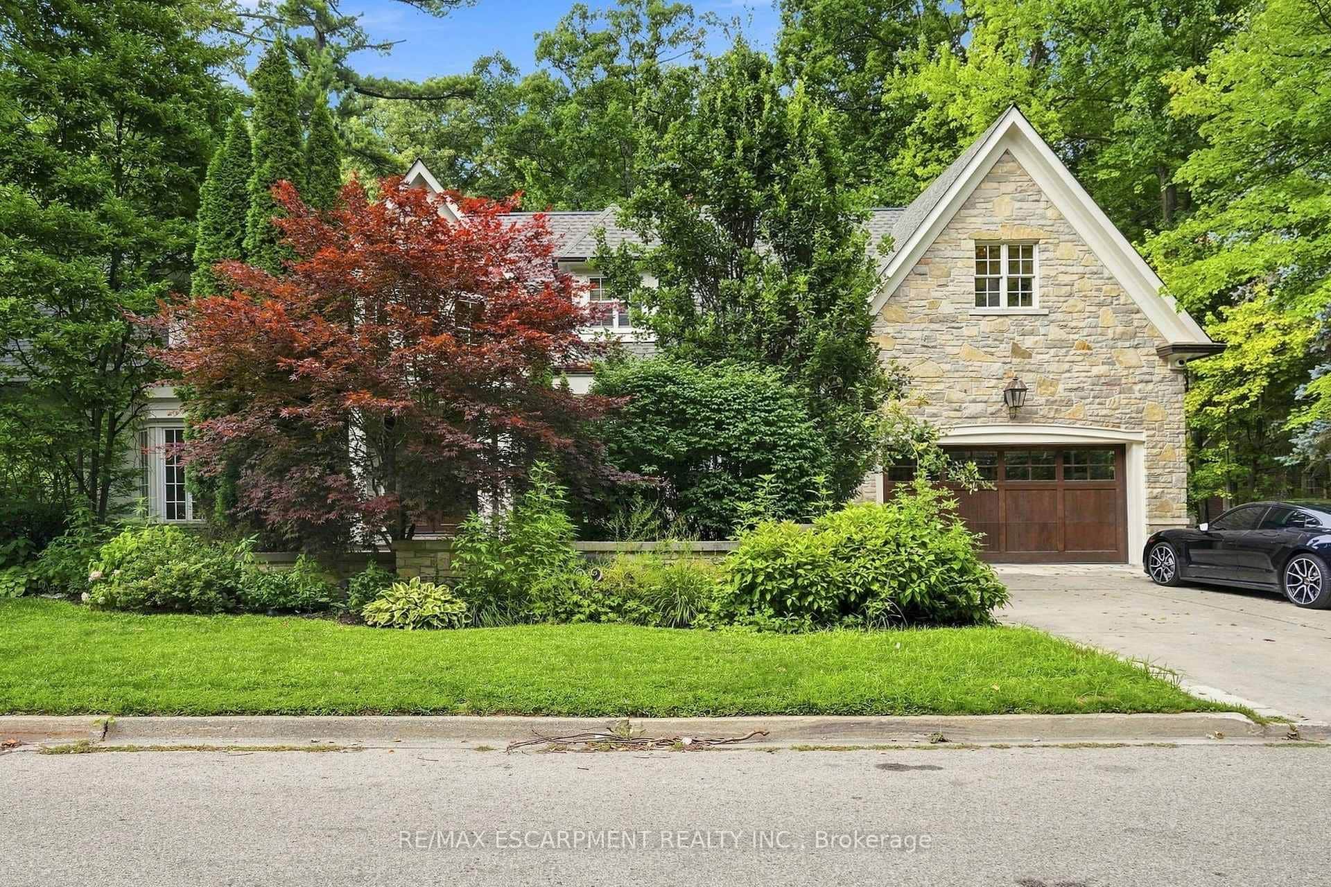 2025 Heartwood Court