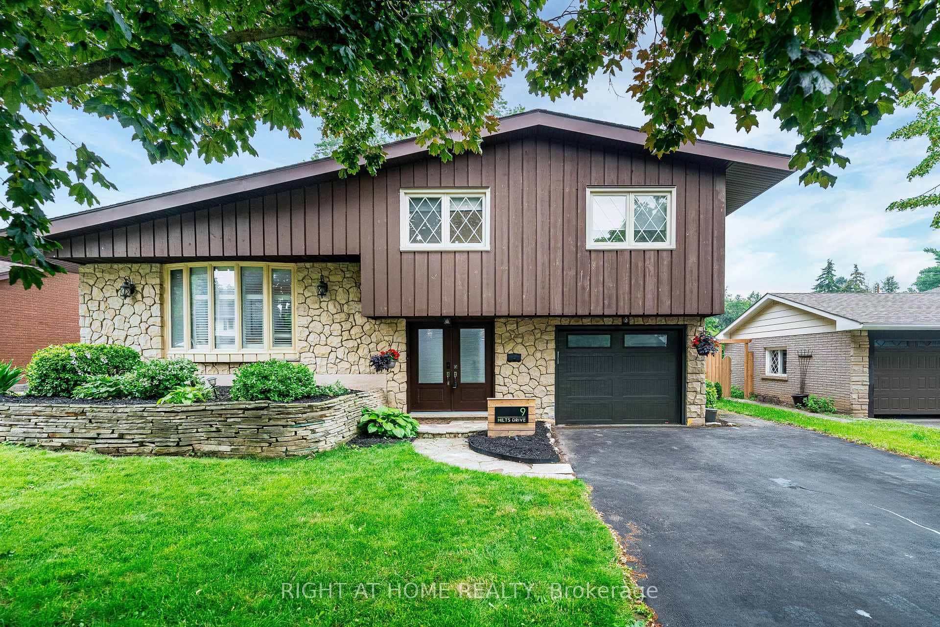 9 Hilts Drive