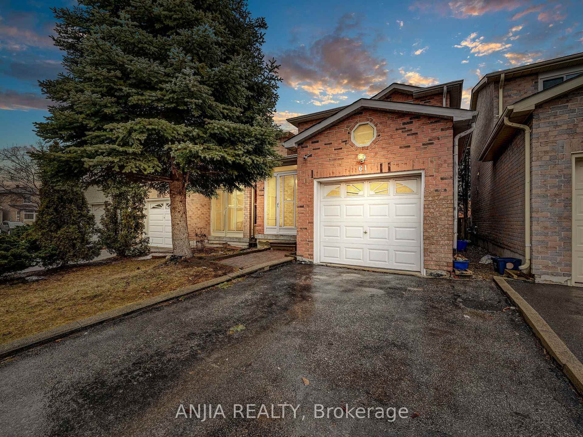 61 Sorrell Crescent