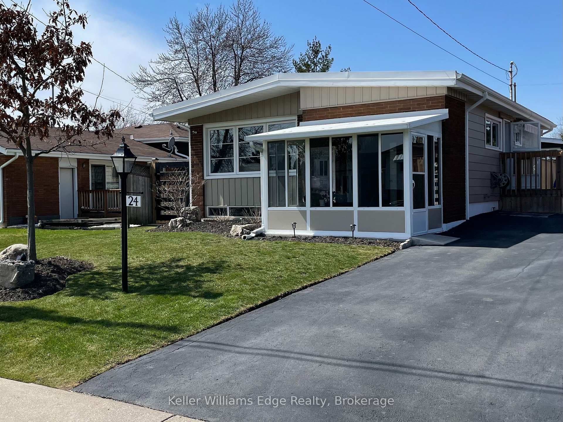 24 Baroche Street Unit Lower