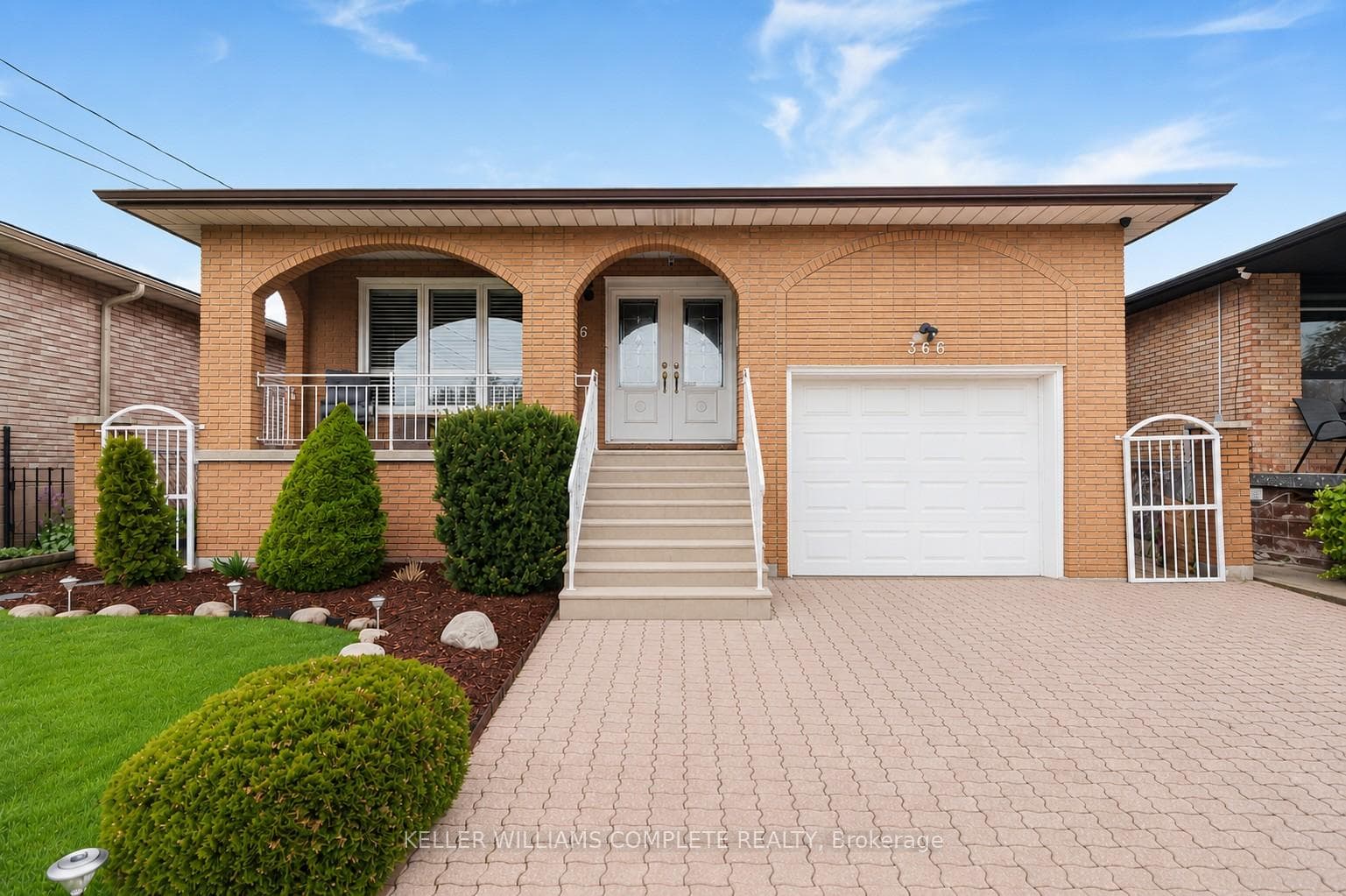 366 BERKINDALE Drive