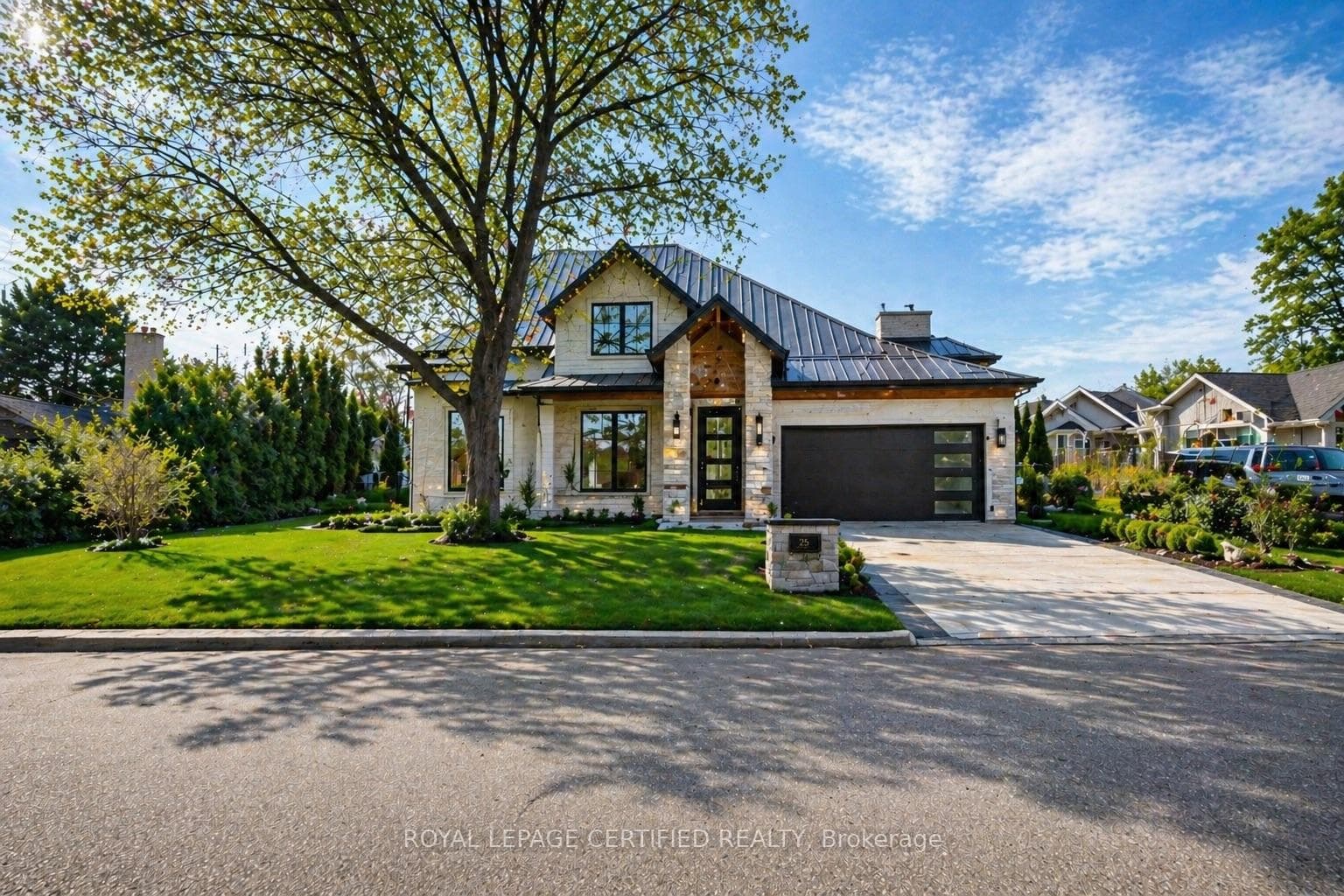 1348 Hollyrood Avenue
