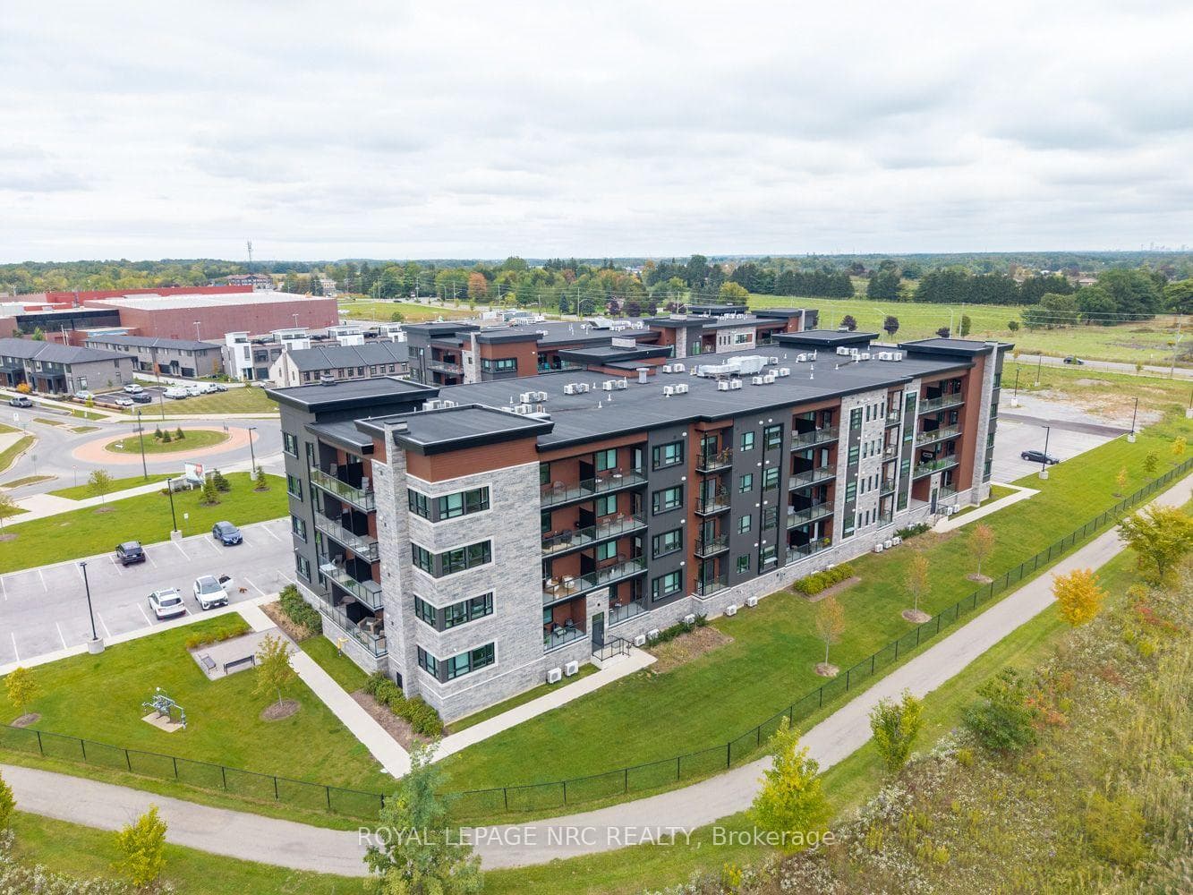 118 Summersides Boulevard Unit 307