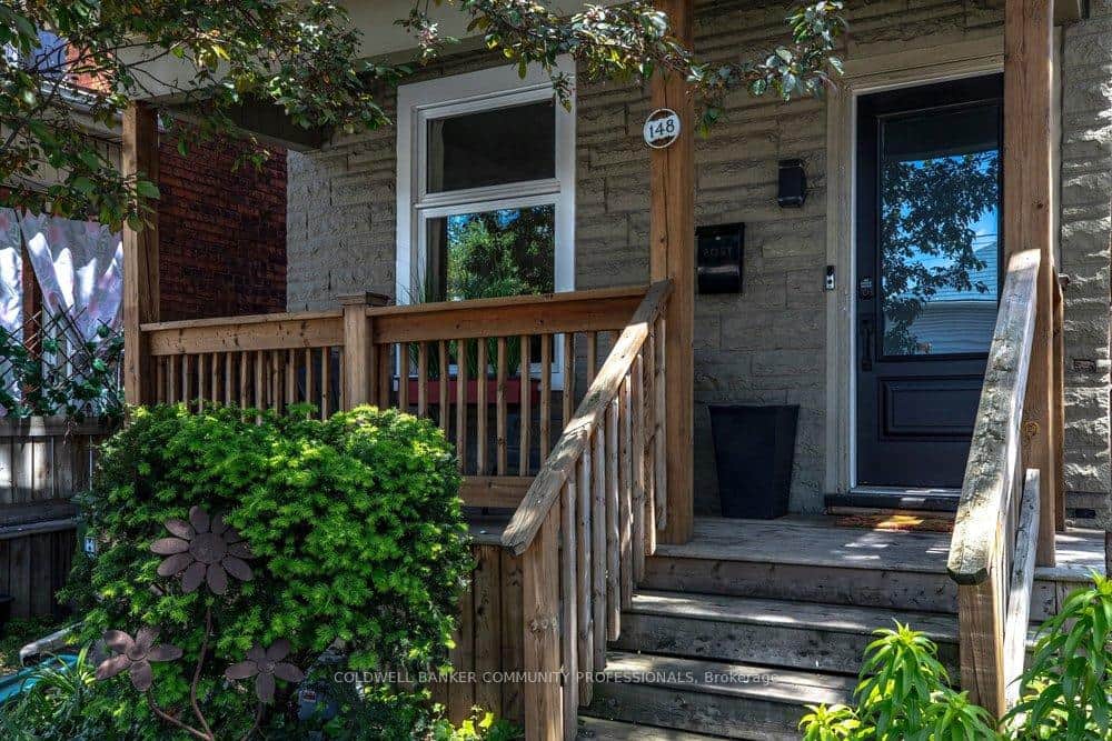 148 Dundurn Street