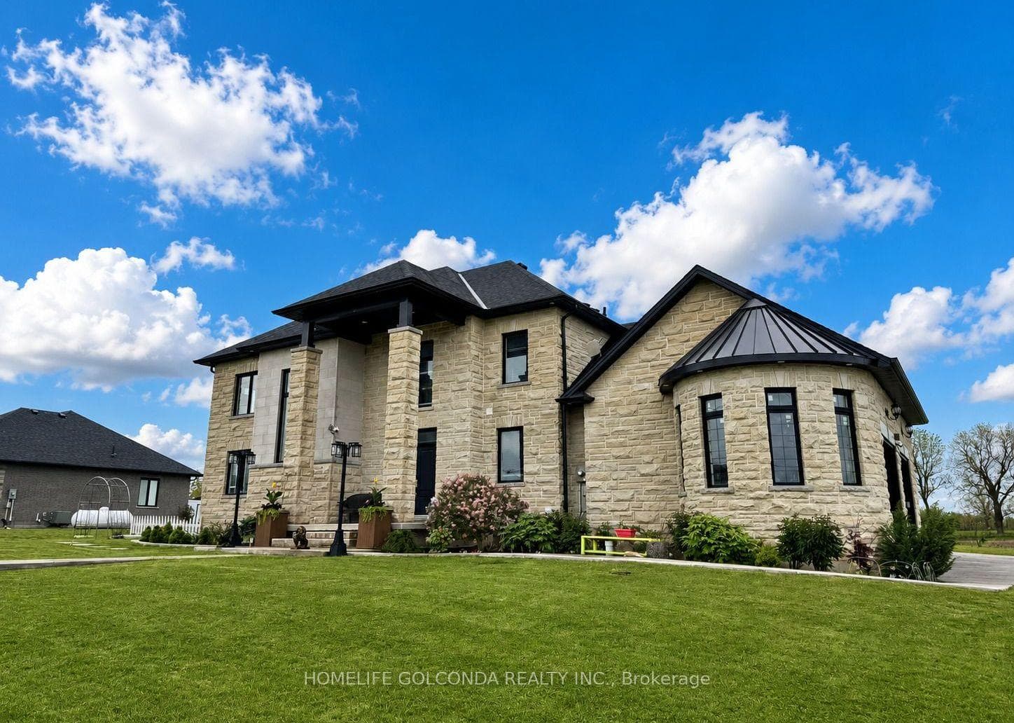 2687 Haldimand 55 Road
