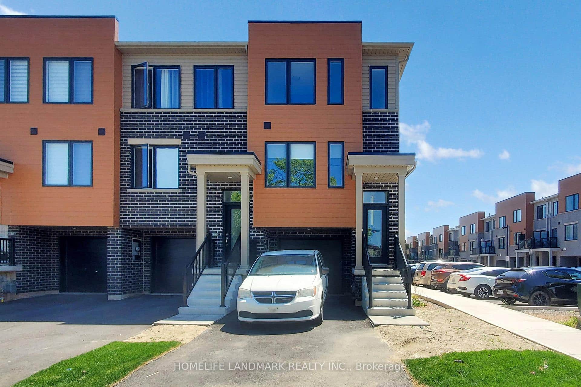 2 Reid Avenue