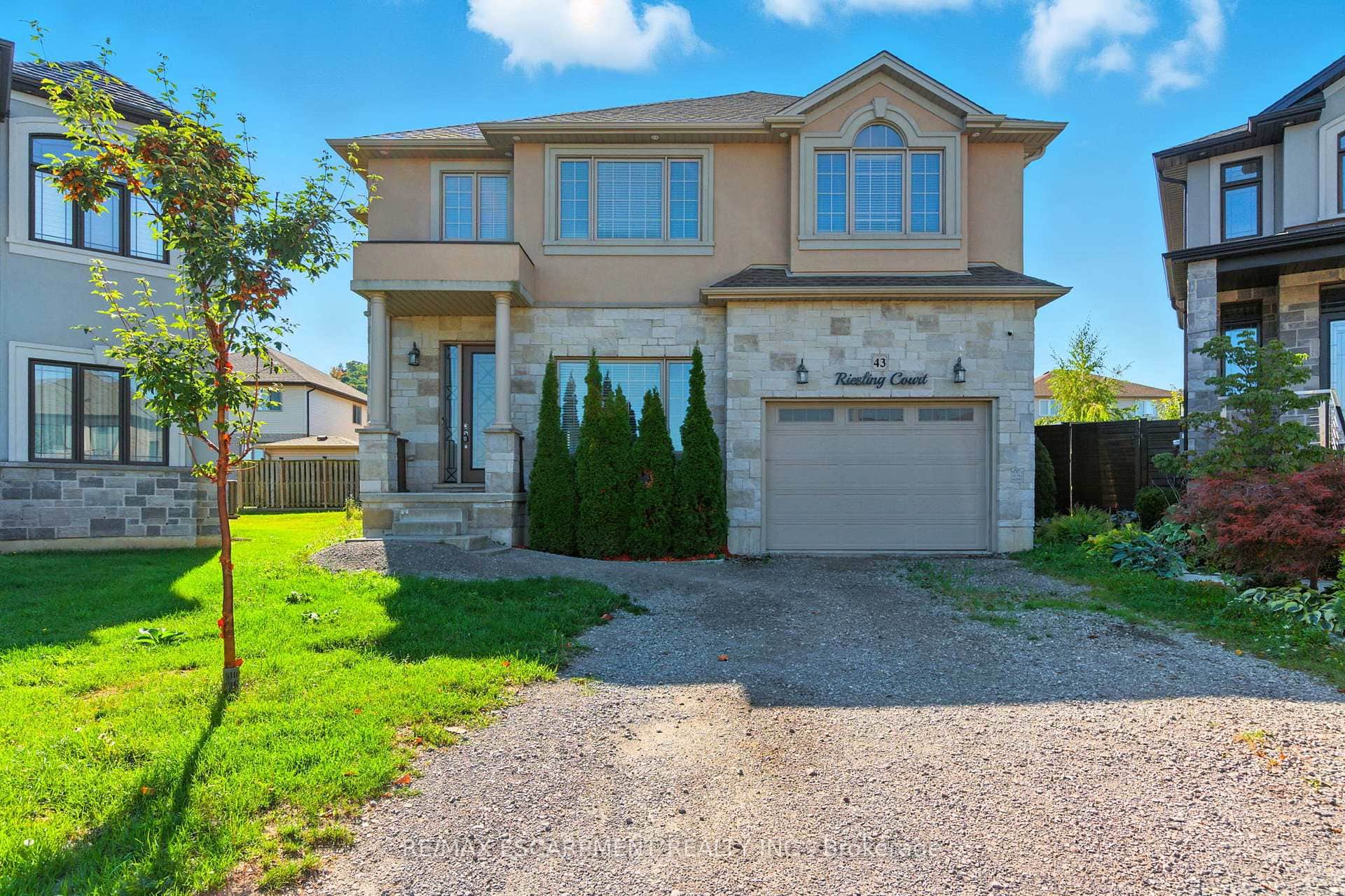 43 Riesling Court