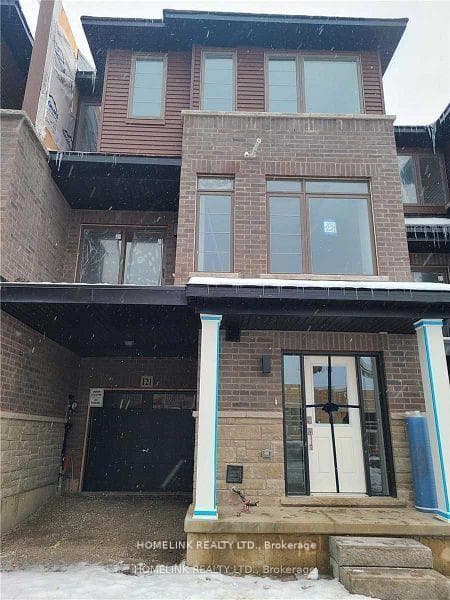 61 Soho Street Unit 121