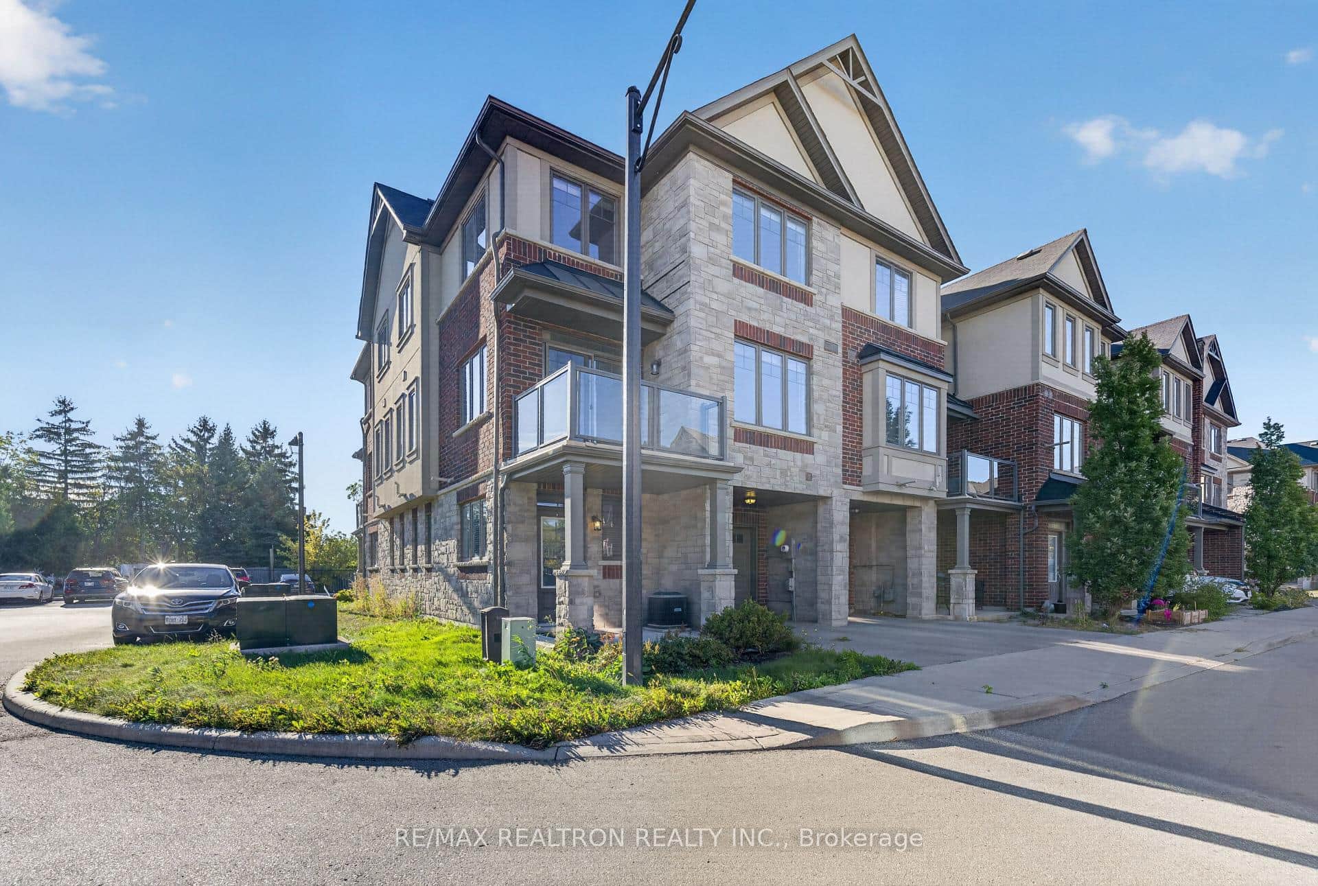 1169 Garner Road Unit 18
