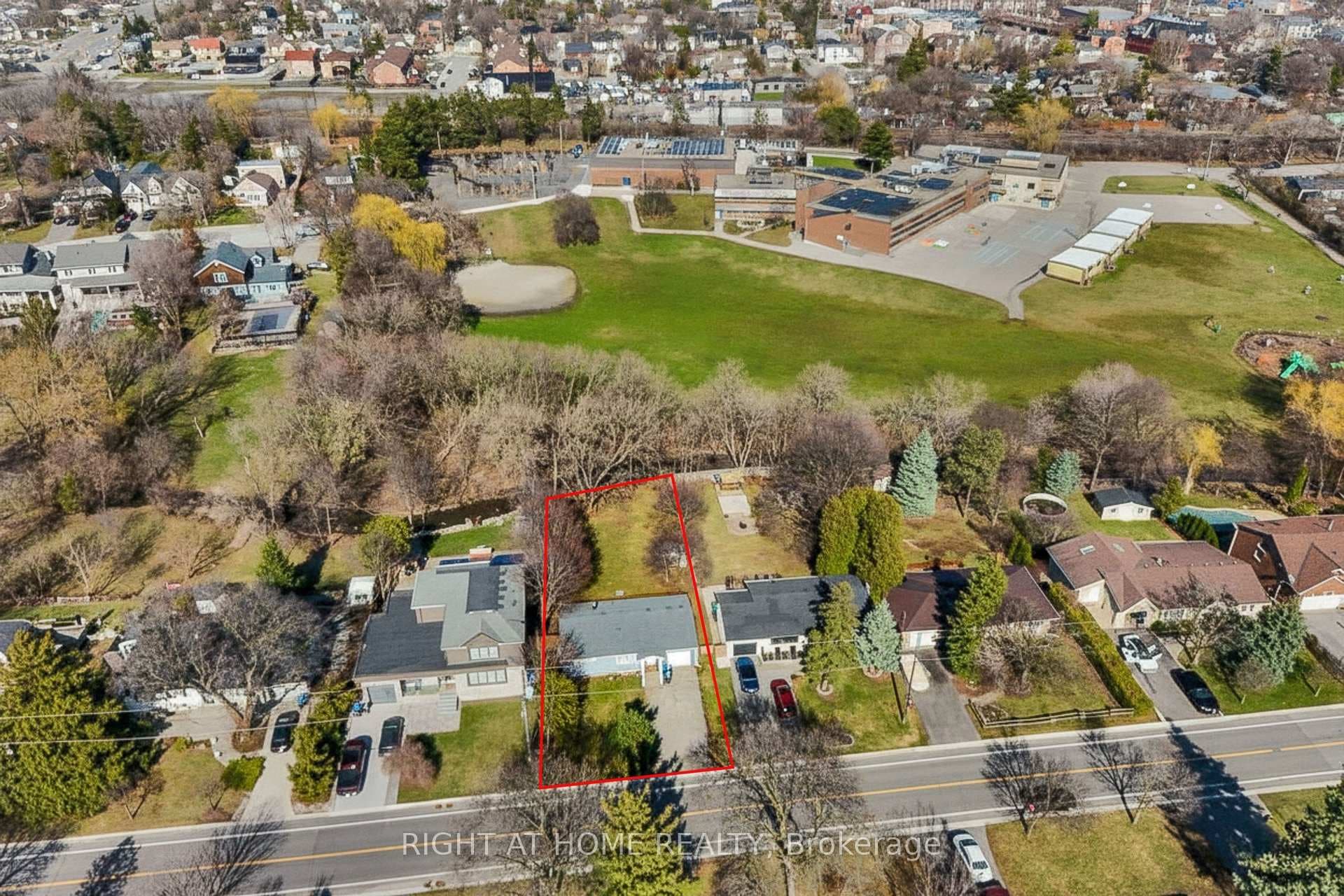 15 Pioneer Drive