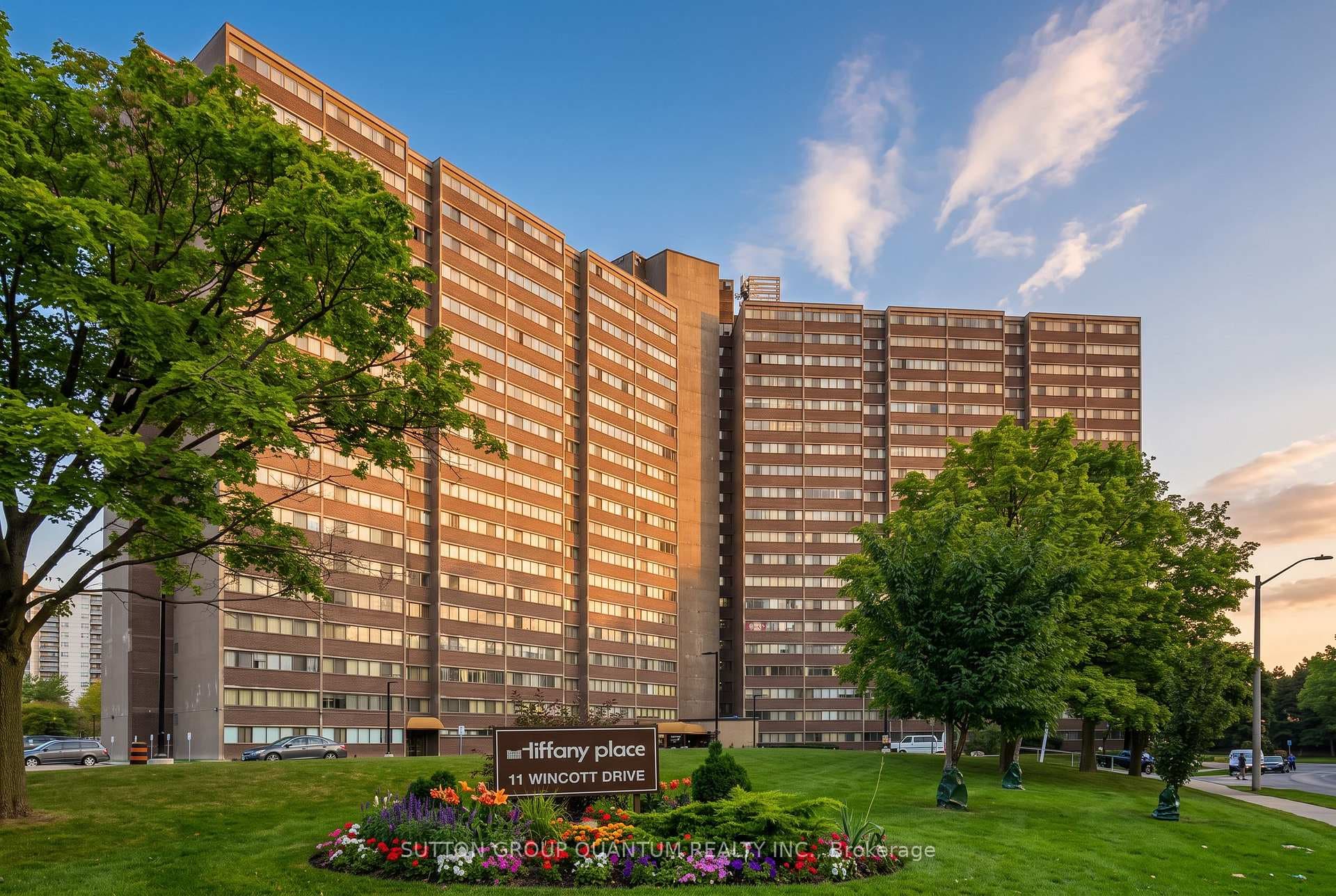 11 Wincott Drive Unit 1810