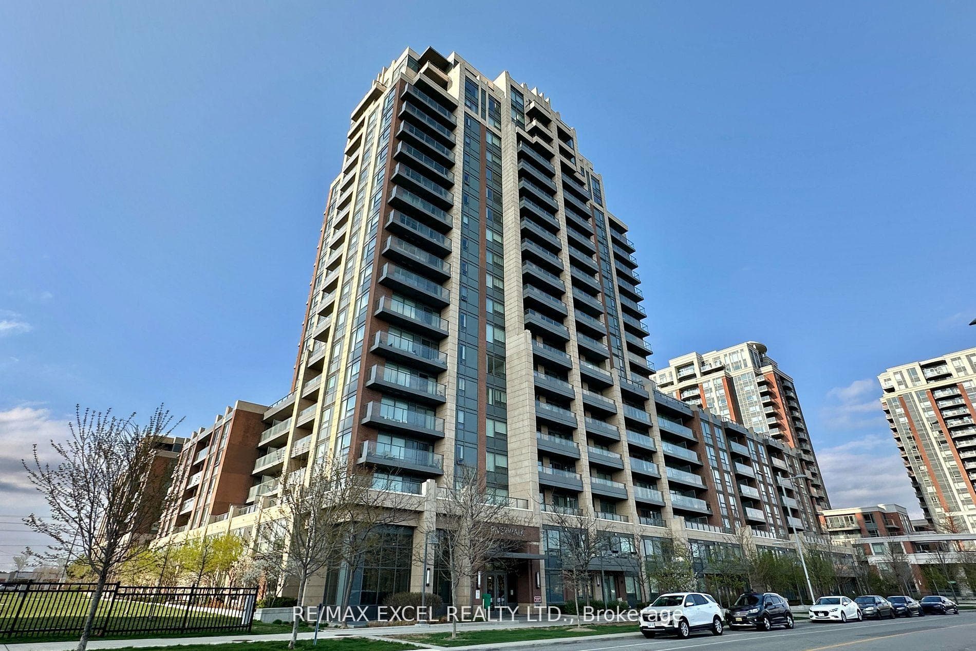 18 Uptown Drive Unit 703