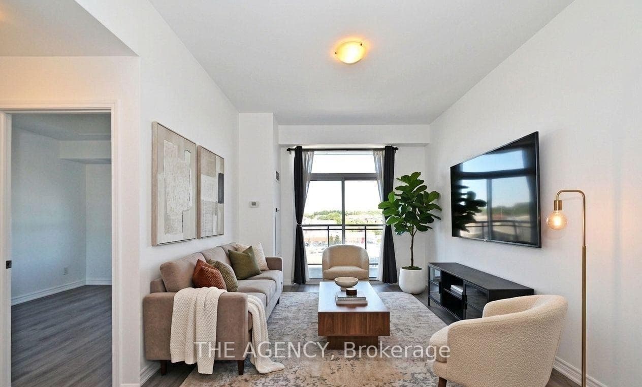 11611 Yonge Street Unit 809