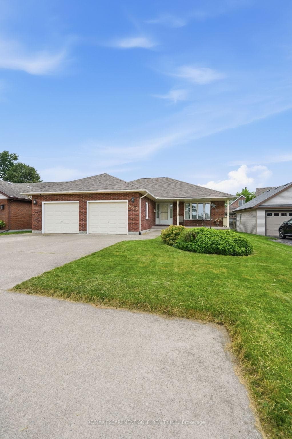 603 Bunting Road Unit Lower